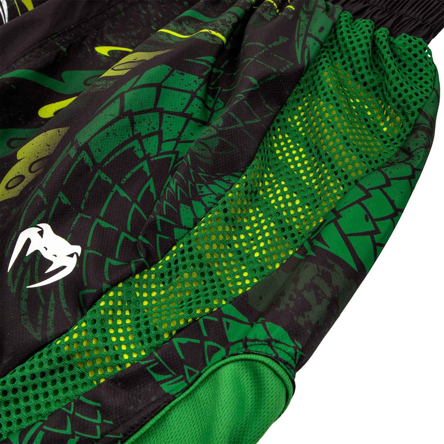 VENUM／ヴェナム　ボクシングショーツ　　GREEN VIPER BOXING SHORTS／グリーン・ヴァイパー ボクシングショーツ