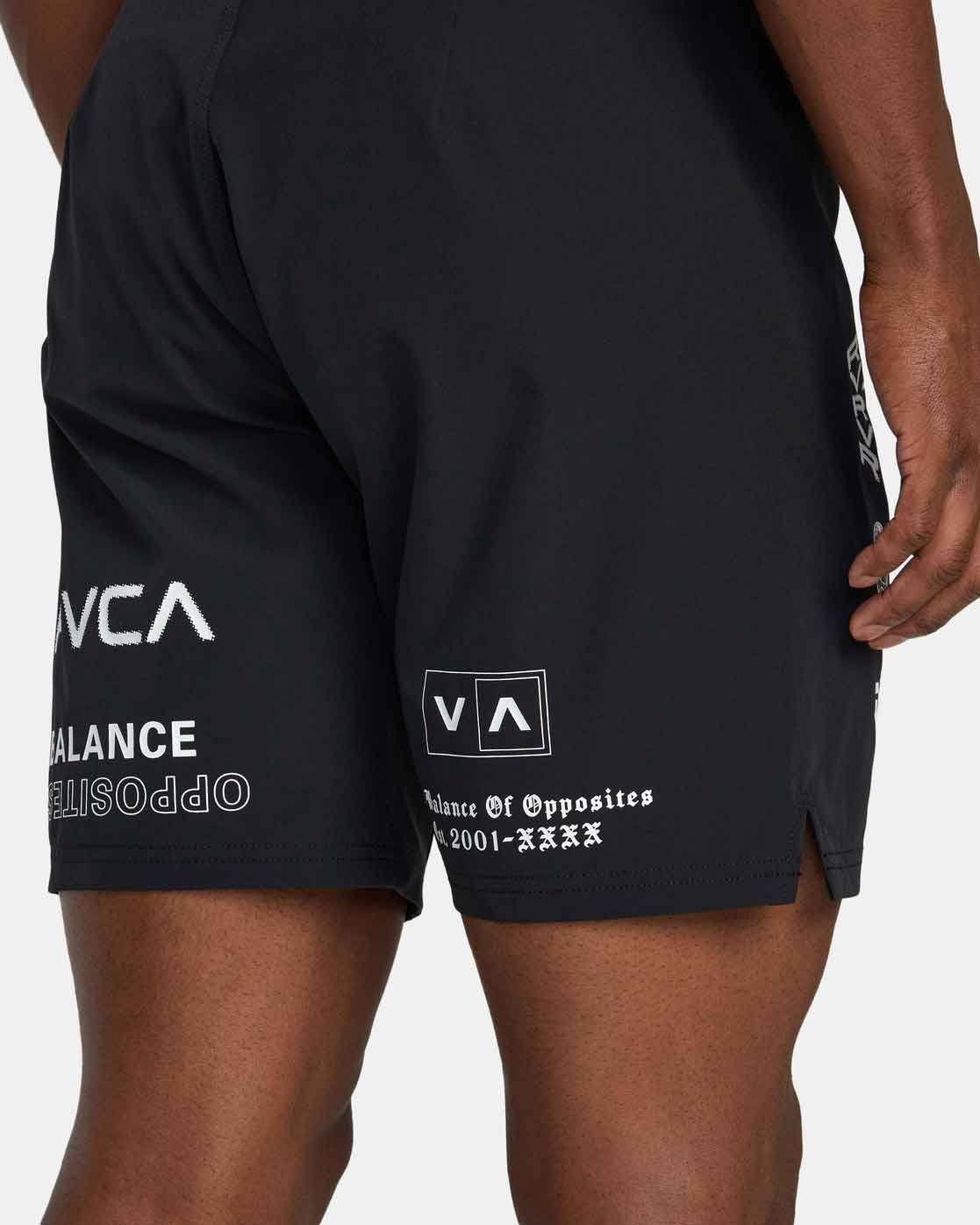 RVCA／ルーカ（ルカ）　ショーツ　　Fight Scrapper Elastic Waist Walkshorts／ファイト スクラッパー エラスティック ウエスト ウォークショーツ（ファイトショーツ）