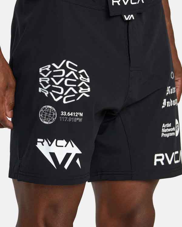 RVCA／ルーカ（ルカ）　ショーツ　　Fight Scrapper Elastic Waist Walkshorts／ファイト スクラッパー エラスティック ウエスト ウォークショーツ（ファイトショーツ）