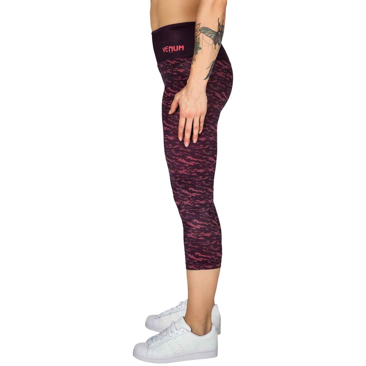 VENUM WOMEN／レディース　レギンス　　CAMOLINE LEGGINGS CROPS／カモライン クロップドレギンス（コーラルレッド）