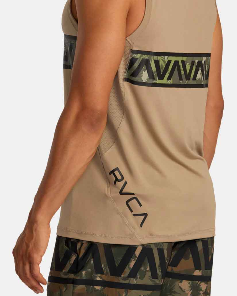 RVCA／ルーカ（ルカ）　ラッシュガード　タンクトップ　　Hawaii Sport Vent Muscle Rashgurds Tank／ハワイ スポーツ ヴェント マッスル ラッシュガード タンク
