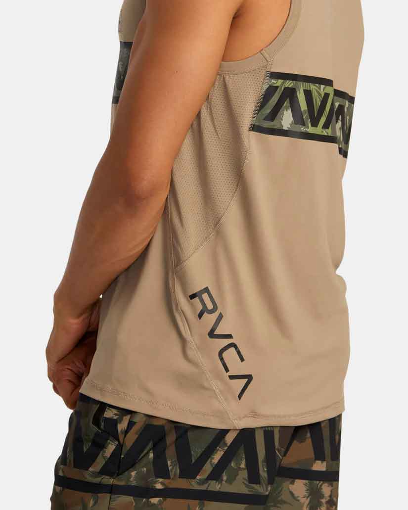 RVCA／ルーカ（ルカ）　ラッシュガード　タンクトップ　　Hawaii Sport Vent Muscle Rashgurds Tank／ハワイ スポーツ ヴェント マッスル ラッシュガード タンク