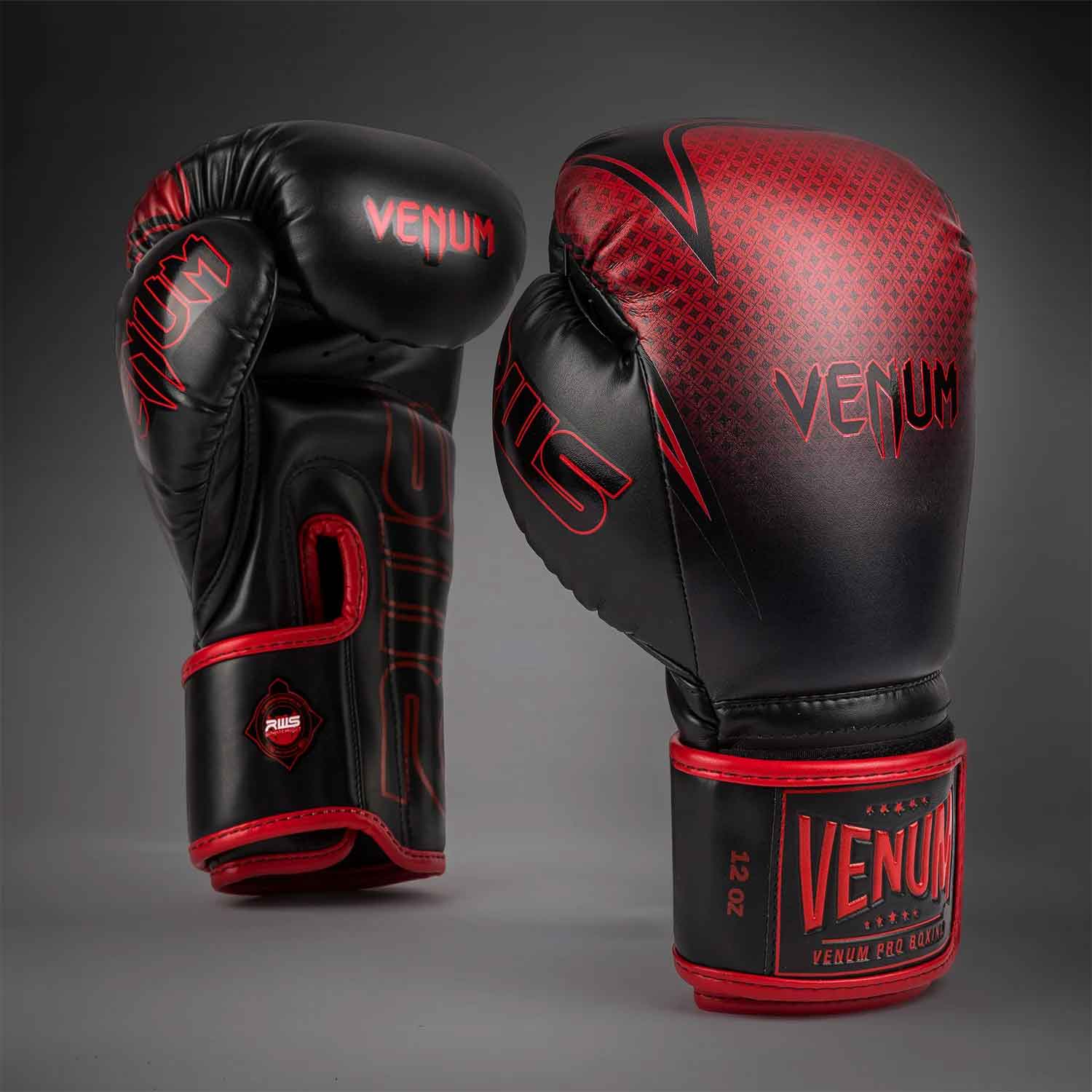 Venum x RWS 2.0 Boxing Gloves／ヴェナム×ラジャダムナン・ワールド・シリーズ 2.0 ボクシンググローブ（黒）