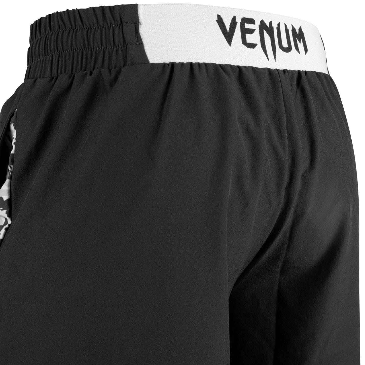 VENUM／ヴェナム　トレーニング・フィットネスショーツ　　CLASSIC TRAINING SHORTS／クラシック トレーニングショーツ（黒／白）