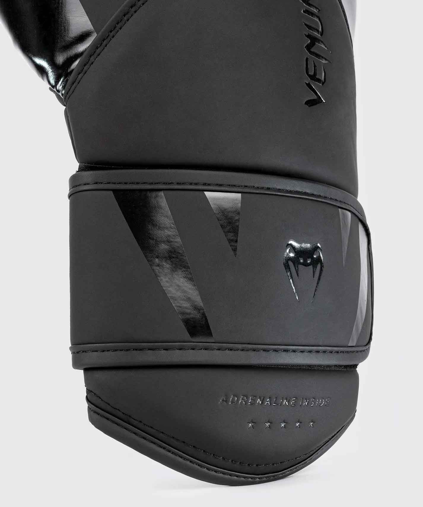 VENUM／ヴェナム　ボクシンググローブ　　Challenger 4.0 Boxing Gloves／チャレンジャー4.0 ボクシンググローブ（マットブラック）