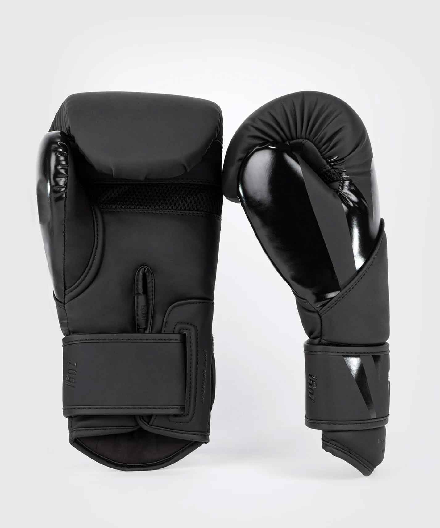 VENUM／ヴェナム　ボクシンググローブ　　Challenger 4.0 Boxing Gloves／チャレンジャー4.0 ボクシンググローブ（マットブラック）