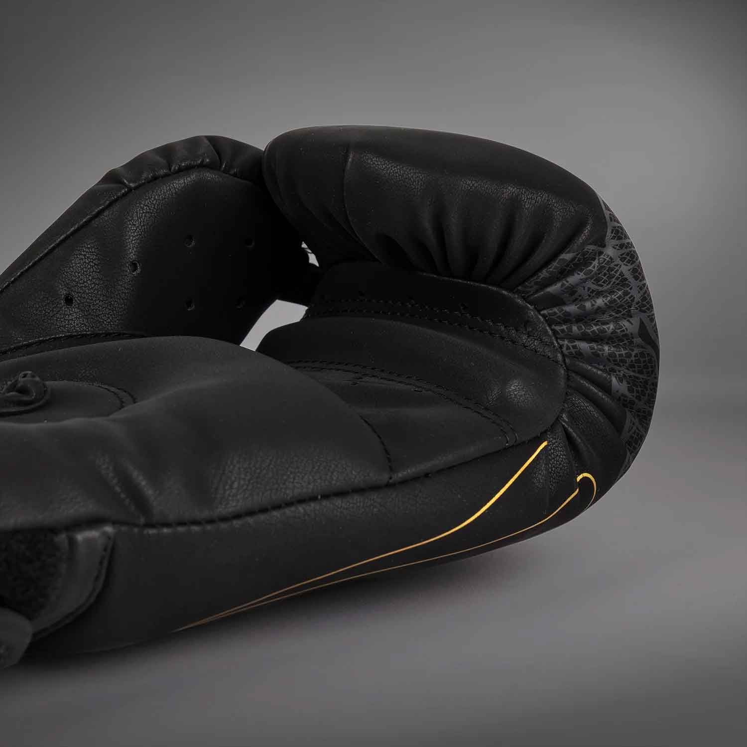 VENUM／ヴェナム　ボクシンググローブ　　Serpenti Boxing Gloves／セルペンティ ボクシンググローブ