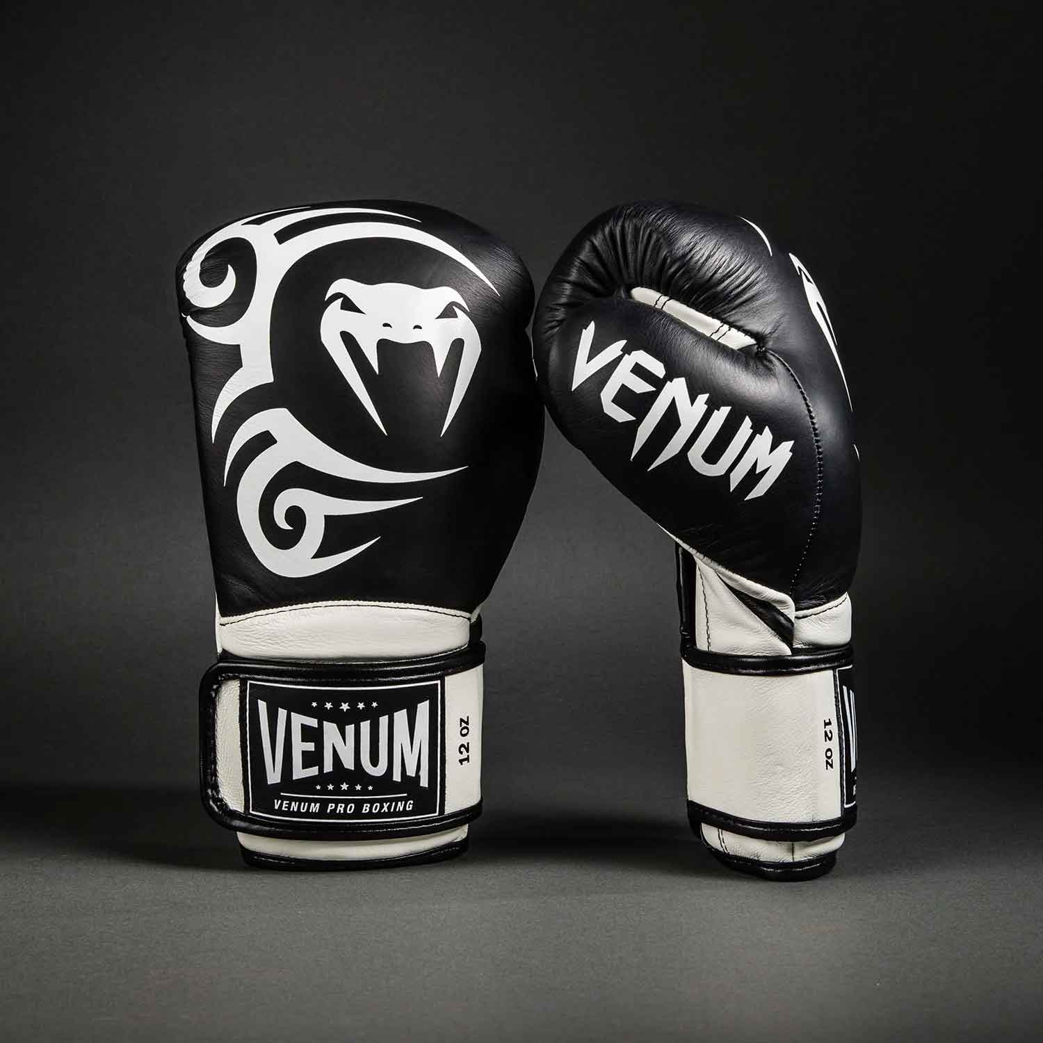 VENUM／ヴェナム　ボクシンググローブ　　Giant 2.0 Mike Tyson Pro Boxing Gloves／ジャイアント 2.0 マイク・タイソン プロ ボクシンググローブ