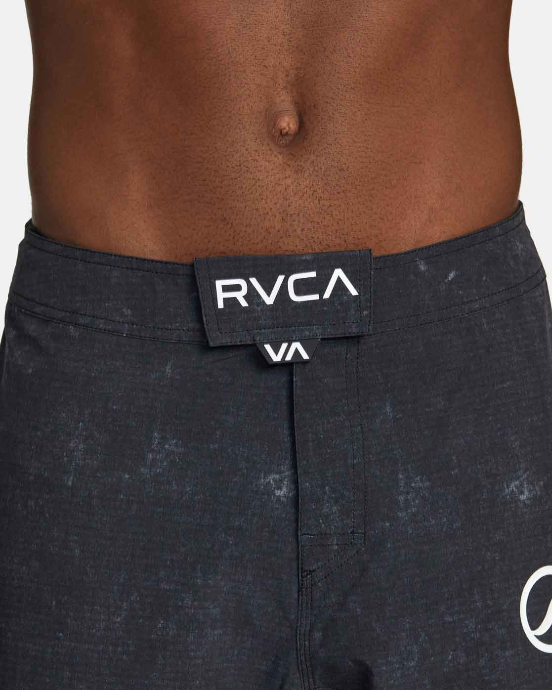 RVCA／ルーカ（ルカ）　ショーツ　　RVCA×SHOYOROLL×Ruotolo Fight Scrapper 17" Technical Training Shorts／ルーカ×ショヨロール×ルオトロ ファイト スクラッパー 17" テクニカル トレーニングショーツ（ファイトショーツ）