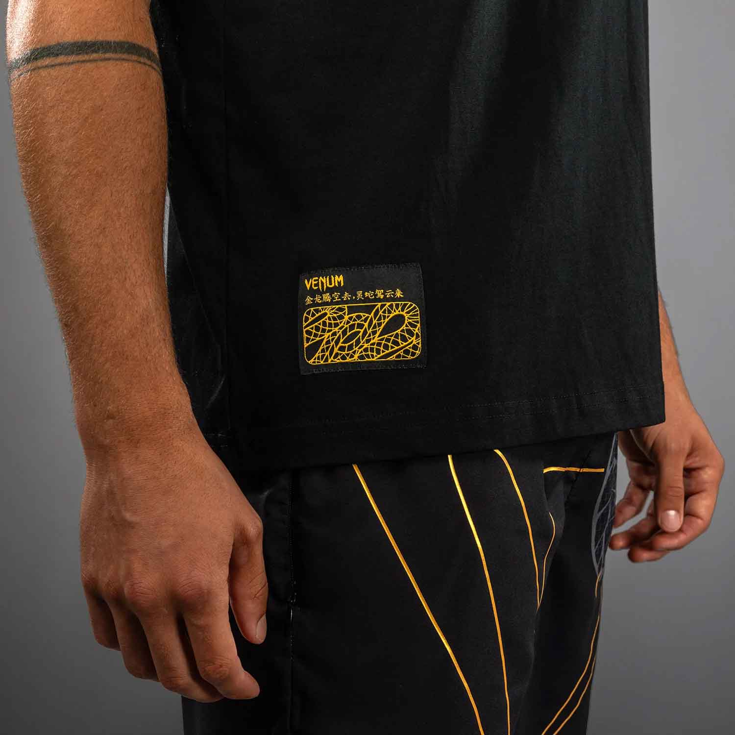 VENUM／ヴェナム　Tシャツ　　Serpenti T-Shirt／セルペンティ Tシャツ