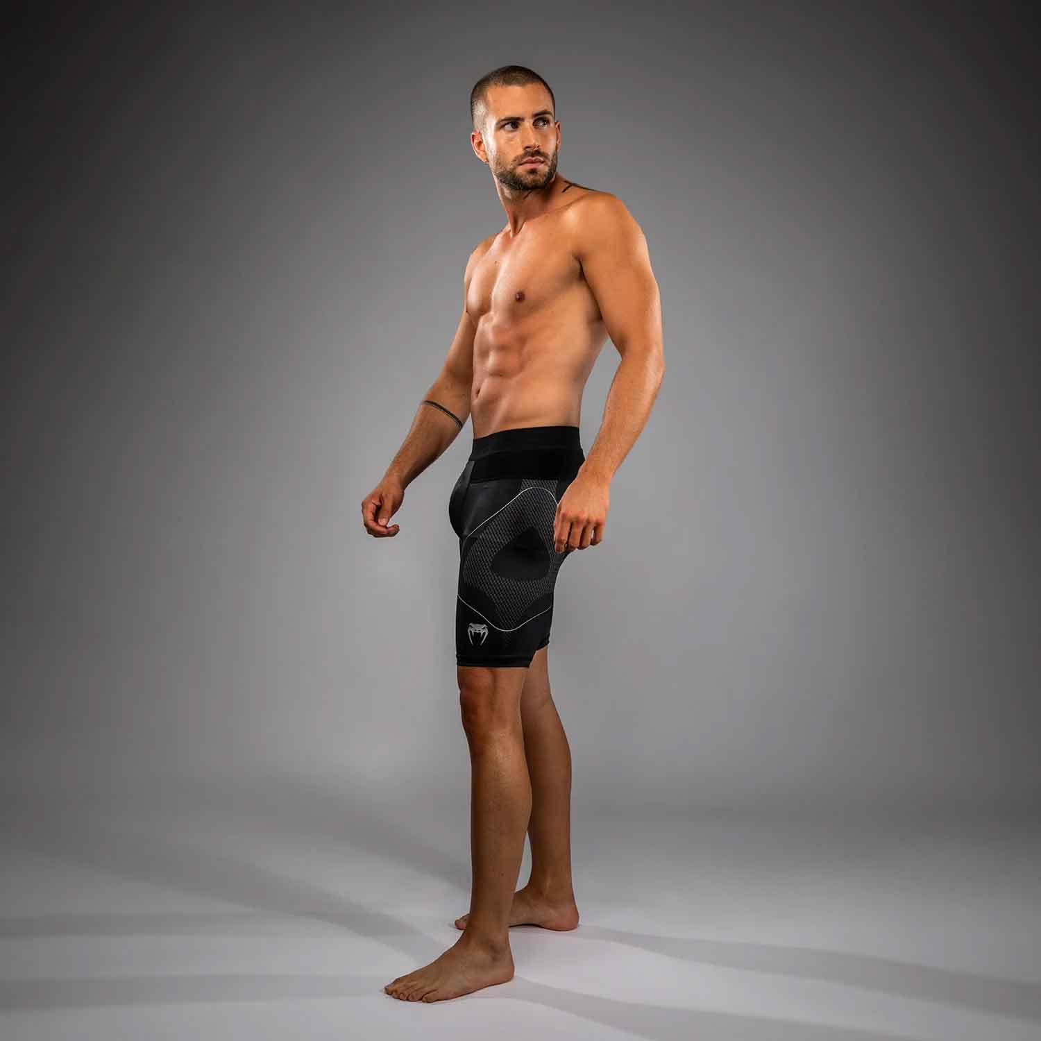 VENUM／ヴェナム　コンプレッション・バーリトゥードショーツ　　Nexus Vale Tudo Shorts／ネクサス バーリトゥードショーツ