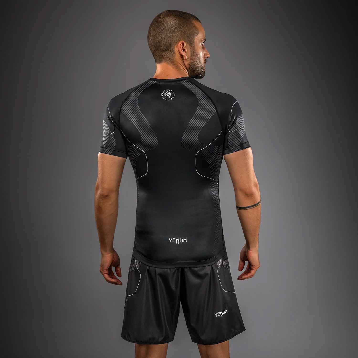 VENUM／ヴェナム　ラッシュガード　　Nexus Short Sleeve Rashguard／ネクサス ショートスリーブ ラッシュガード