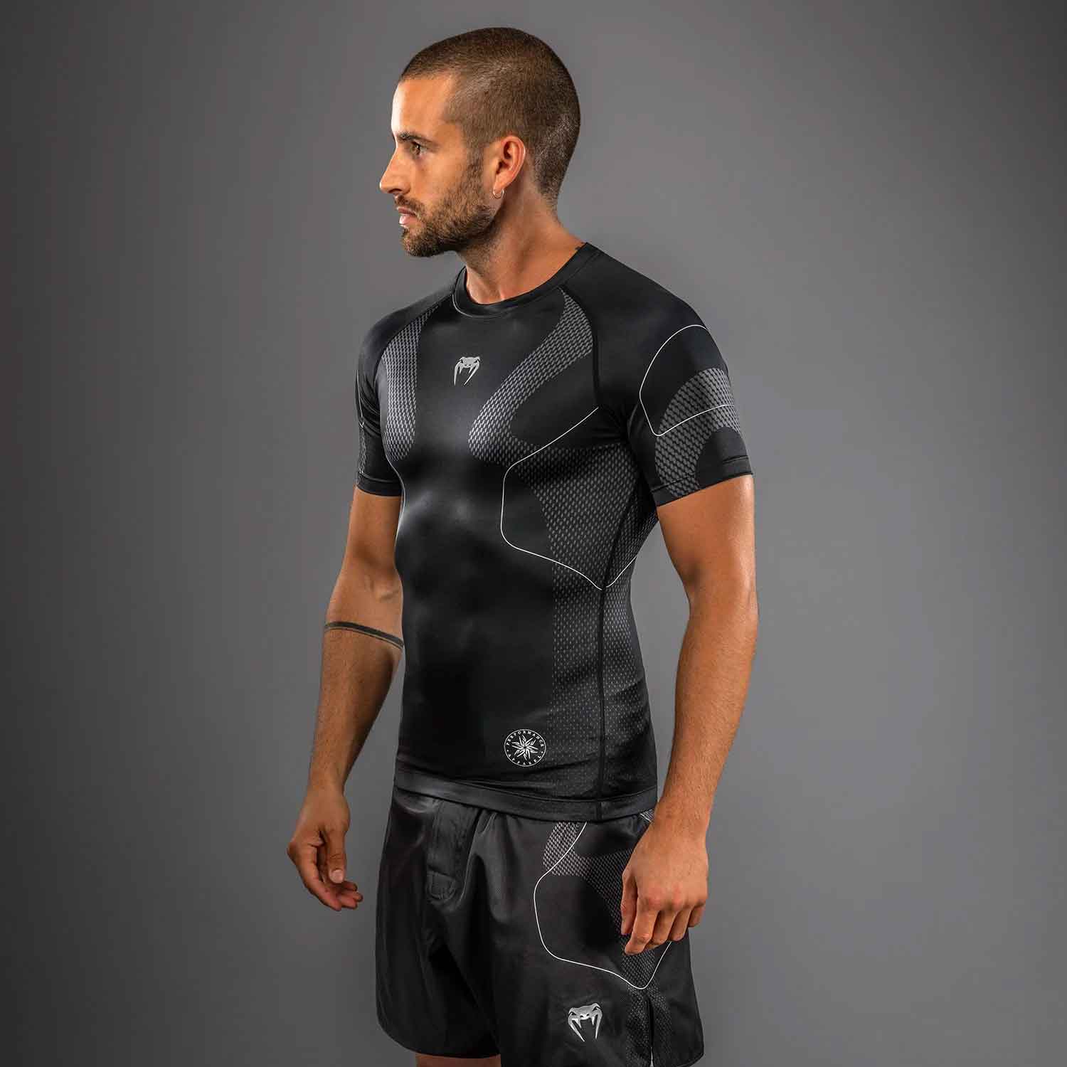 VENUM／ヴェナム　ラッシュガード　　Nexus Short Sleeve Rashguard／ネクサス ショートスリーブ ラッシュガード
