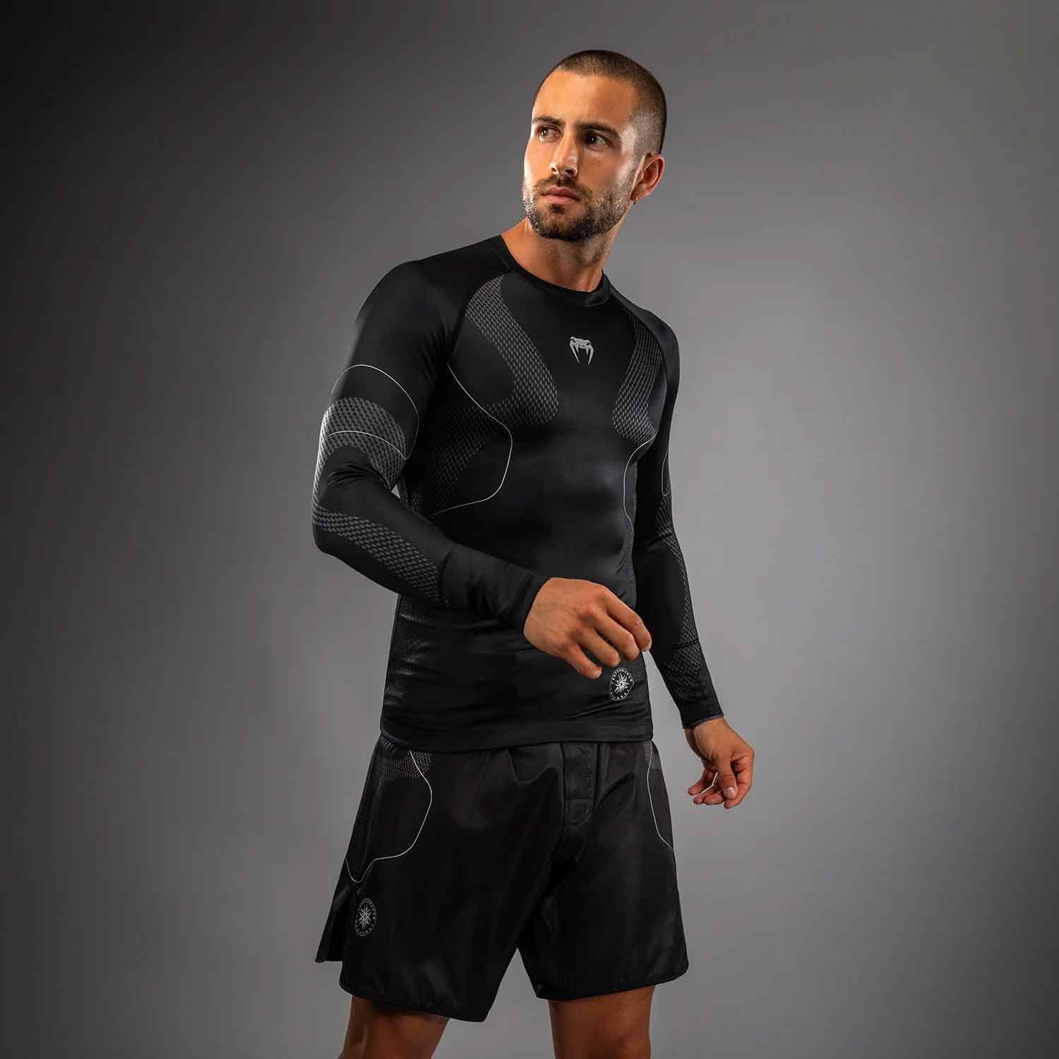 VENUM／ヴェナム　ラッシュガード　　Nexus Long Sleeve Rashguard／ネクサス ロングスリーブ ラッシュガード