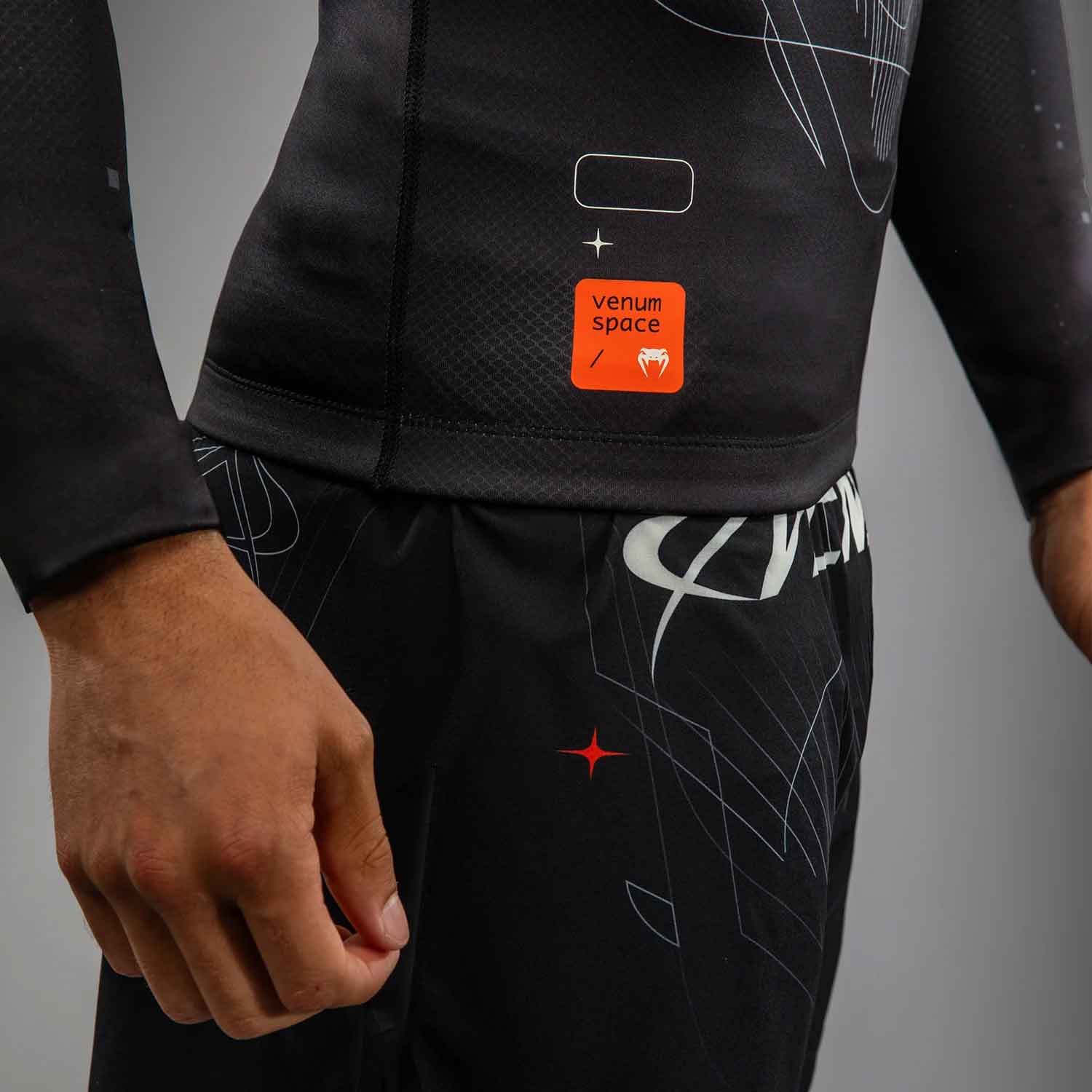 VENUM／ヴェナム　ラッシュガード　　Eclipse Long Sleeve Rashguard／エクリプス ロングスリーブ ラッシュガード
