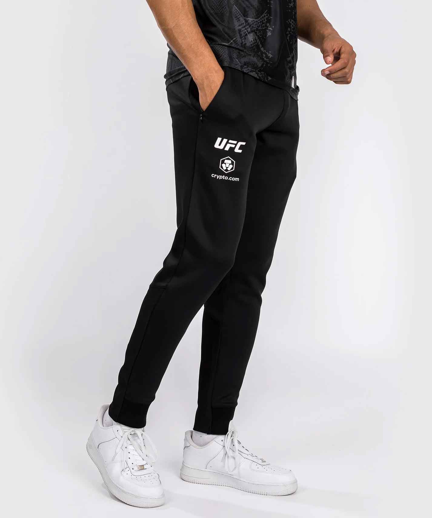 VENUM／ヴェナム　スウェットパンツ　　UFC Adrenaline by Venum Authentic Fight Night Men’s Walkout Pant／UFC アドレナリン by ヴェナム オーセンティック ファイトナイト メンズ ウォークアウト パンツ（黒）