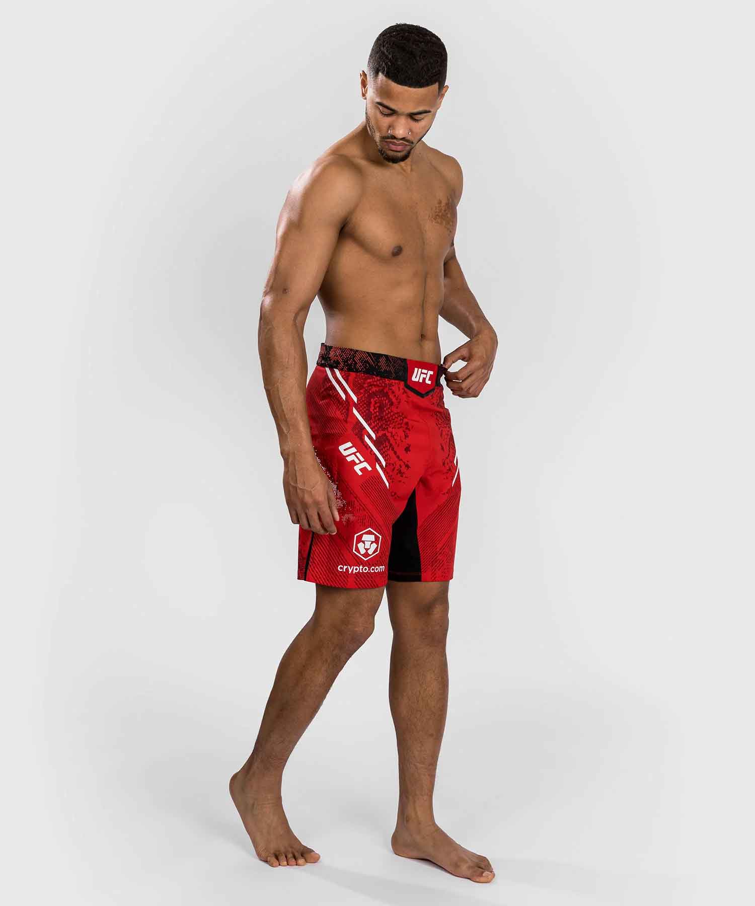 VENUM／ヴェナム　ファイトショーツ　　UFC Adrenaline by Venum Authentic Fight Night Men's Fight Short - Long Fit／UFC アドレナリン by ヴェナム オーセンティック ファイトナイト メンズ ファイトショーツ ロングフィット（レッド）