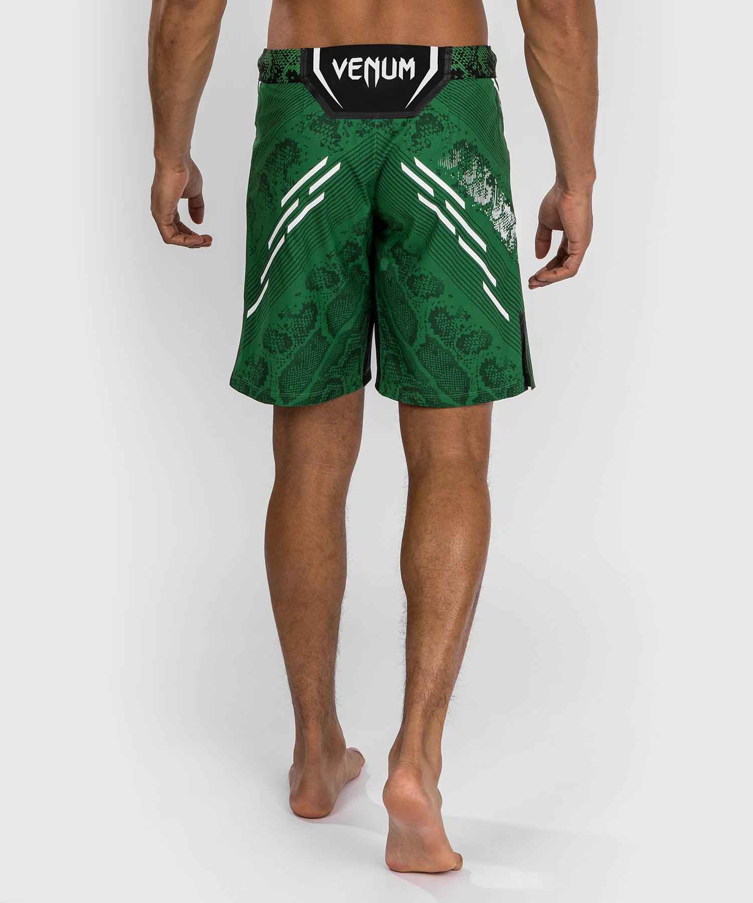 VENUM／ヴェナム　ファイトショーツ　　UFC Adrenaline by Venum Authentic Fight Night Men's Fight Short - Long Fit／UFC アドレナリン by ヴェナム オーセンティック ファイトナイト メンズ ファイトショーツ ロングフィット（グリーン）