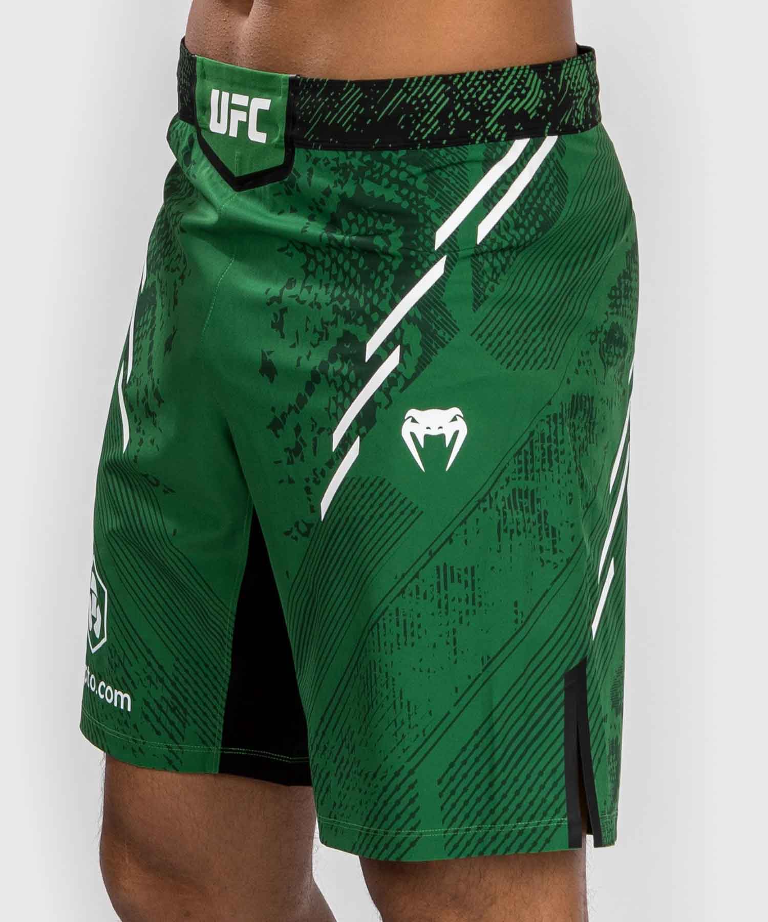 VENUM／ヴェナム　ファイトショーツ　　UFC Adrenaline by Venum Authentic Fight Night Men's Fight Short - Long Fit／UFC アドレナリン by ヴェナム オーセンティック ファイトナイト メンズ ファイトショーツ ロングフィット（グリーン）