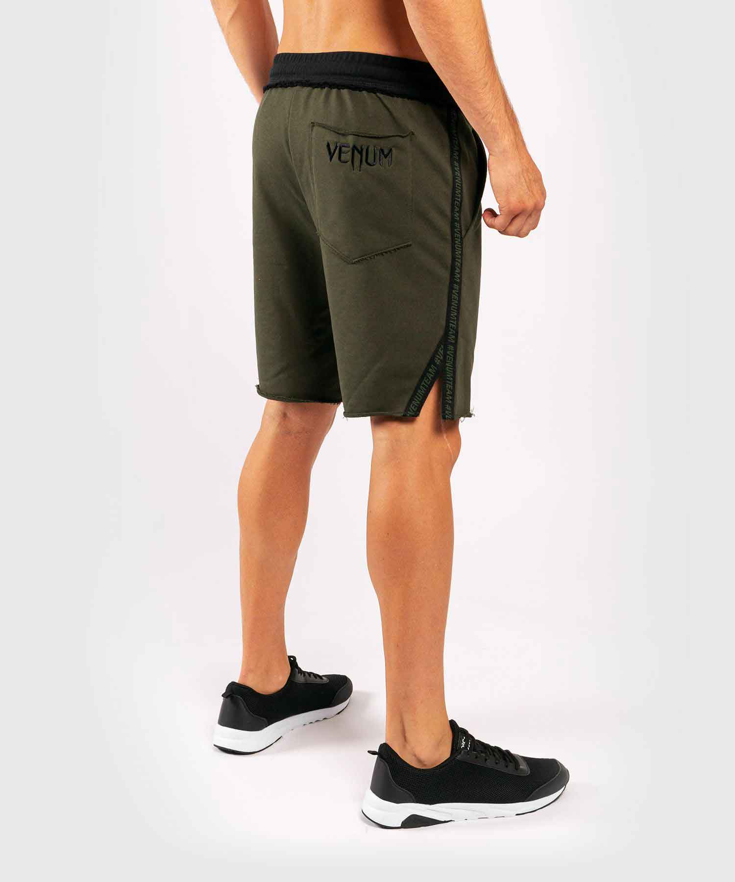 VENUM／ヴェナム　トレーニング・フィットネスショーツ　　CUTBACK 2.0 COTTON SHORTS／カットバック 2.0 コットンショーツ（カーキ／黒）