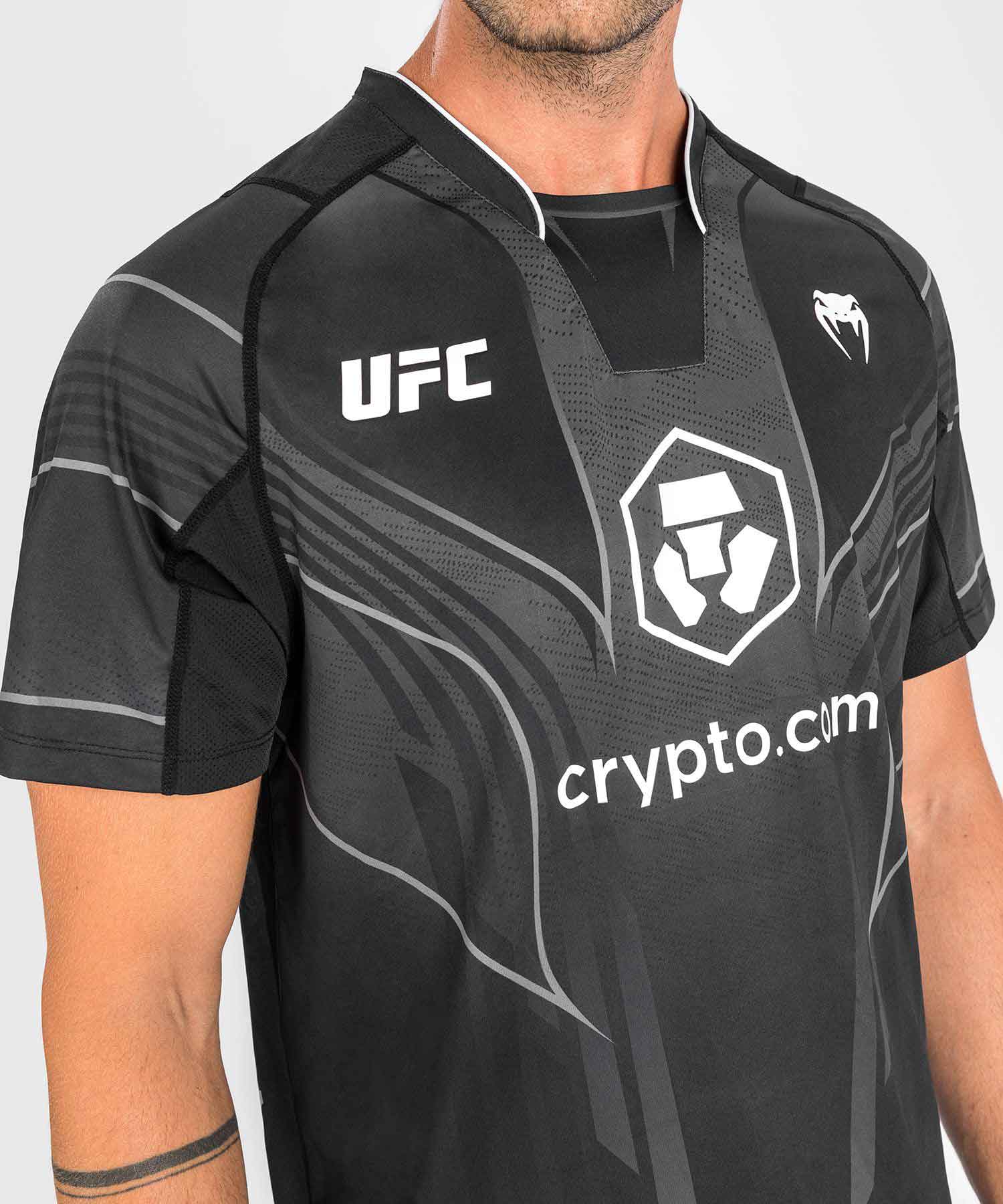 VENUM／ヴェナム　ジャージ（ユニフォーム）　　UFC VENUM AUTHENTIC FIGHT NIGHT 2.0 MEN'S WALKOUT JERSEY BLACK／UFC×VENUM オーセンティック ファイトナイト 2.0 メンズ ウォークアウト ジャージ（黒）