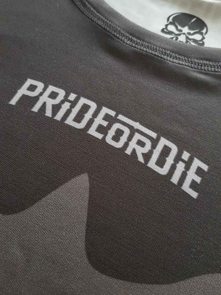 PRIDE OR DIE(PRiDEorDiE)／プライド オア ダイ　ラッシュガード　　RUTHLESS Rashguard／ルースレス ラッシュガード