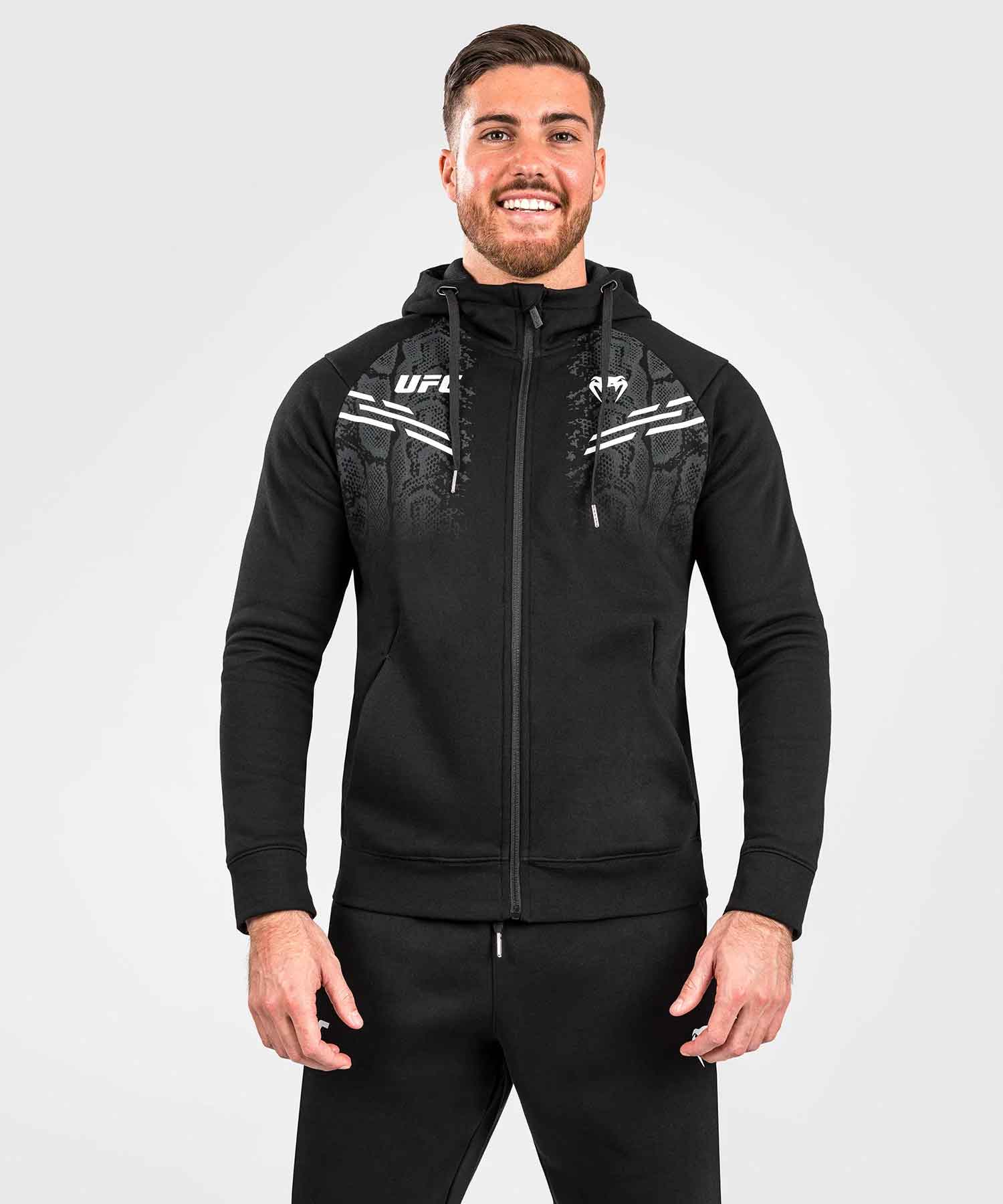 VENUM／ヴェナム　パーカー（フーディー）　　UFC Adrenaline by Venum Replica Men’s Zip Hoodie／UFC アドレナリン by ヴェナム レプリカ メンズ ジップフーディ（黒）