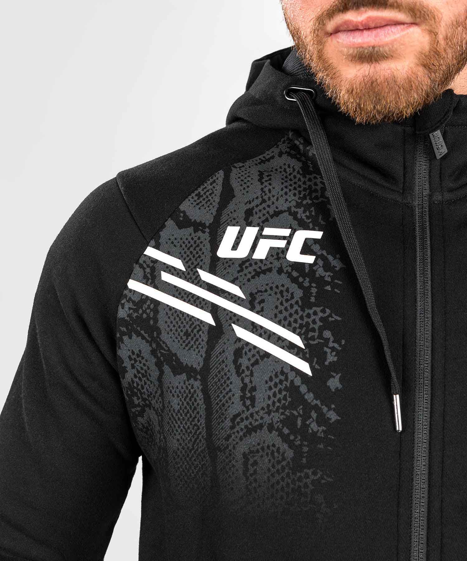 VENUM／ヴェナム　パーカー（フーディー）　　UFC Adrenaline by Venum Replica Men’s Zip Hoodie／UFC アドレナリン by ヴェナム レプリカ メンズ ジップフーディ（黒）