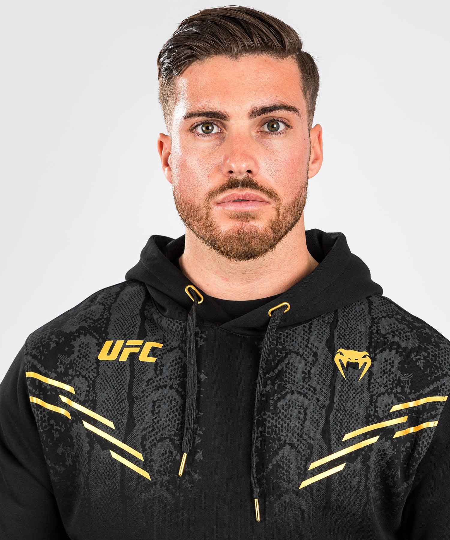 VENUM／ヴェナム　パーカー（フーディー）　　UFC Adrenaline by Venum Replica Men’s Pullover Hoodie Champion／UFC アドレナリン by ヴェナム レプリカ メンズ プルオーバーフーディ チャンピオン