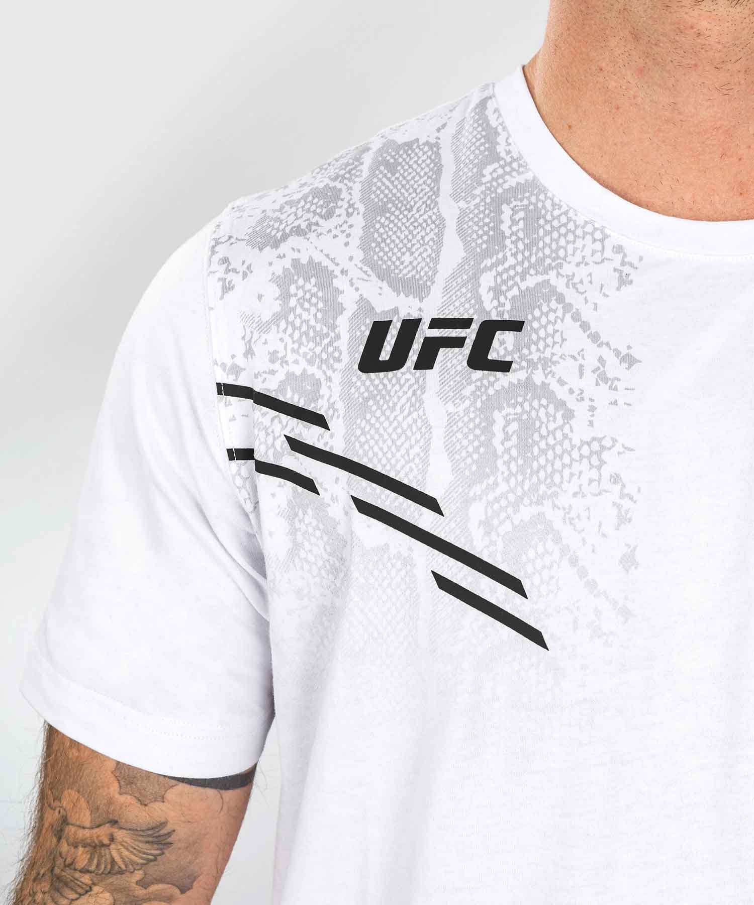 VENUM WOMEN／レディース　Tシャツ　　UFC Adrenaline by Venum Replica Men’s Short-sleeve T-shirt／UFC アドレナリン by ヴェナム メンズ ショートスリーブTシャツ（白）