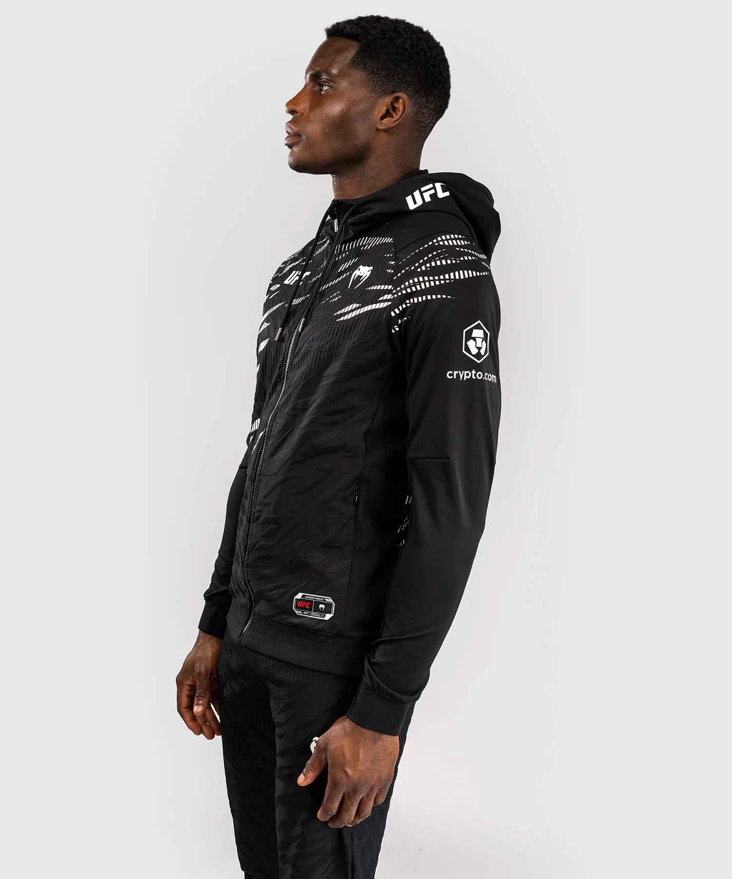 VENUM／ヴェナム　パーカー（フーディー）　　UFC Fusion by Venum Authentic Fight Night Men’s Walkout Hoodie／UFC フュージョン by ヴェナム オーセンティック ファイトナイト メンズ ウォークアウト フーディー（黒）