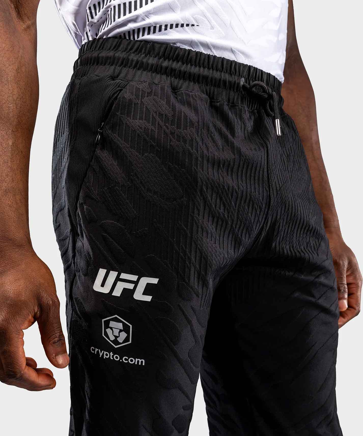 VENUM／ヴェナム　スウェットパンツ　　UFC Fusion by Venum Authentic Fight Night Men’s Walkout Pant／UFC フュージョン by ヴェナム オーセンティック ファイトナイト メンズ ウォークアウト パンツ（黒）