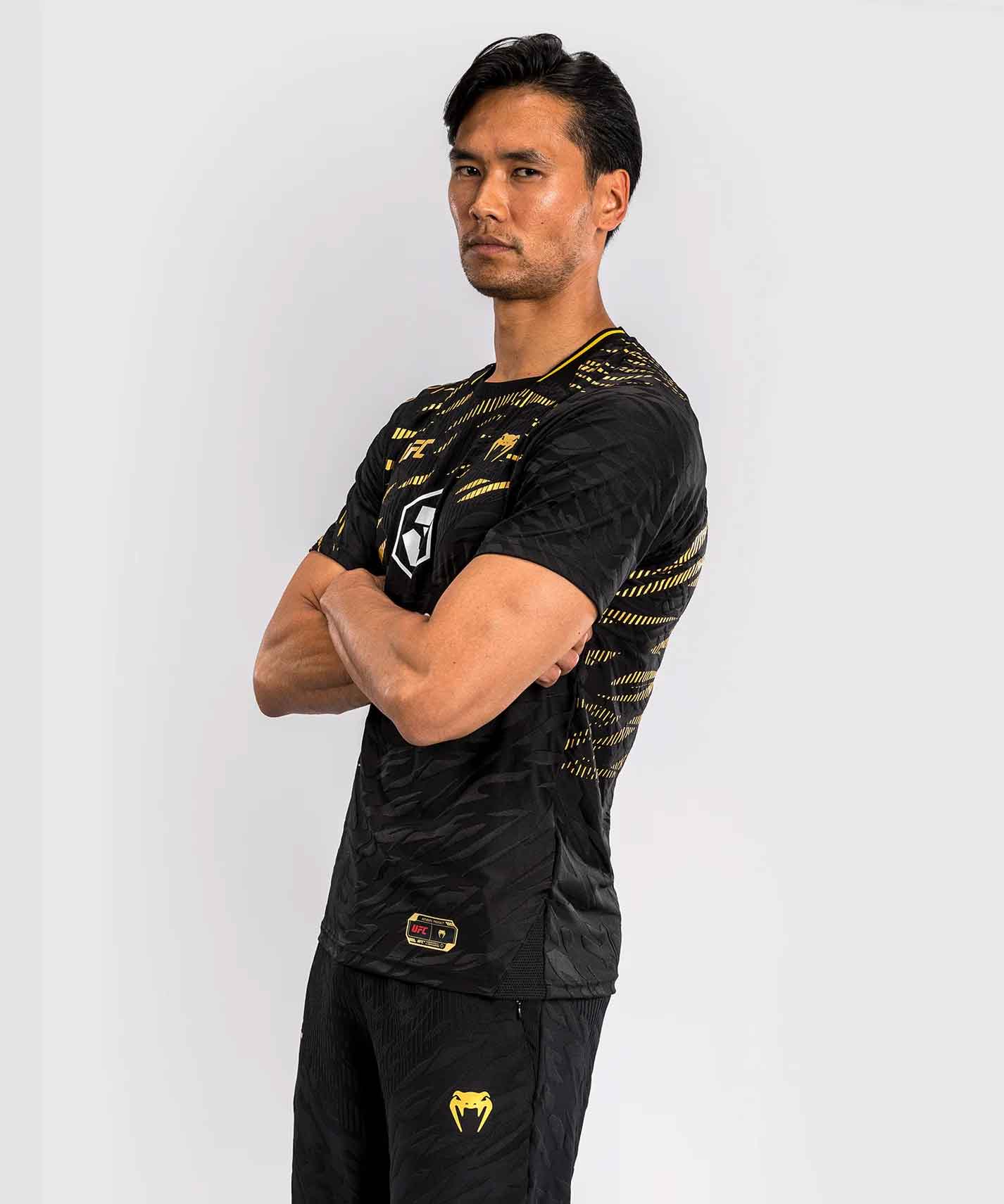 VENUM／ヴェナム　ジャージ（ユニフォーム）　　UFC Fusion by Venum Authentic Fight Night Men’s Walkout Jersey Champion／UFC フュージョン by ヴェナム オーセンティック ファイトナイト メンズ ウォークアウト ジャージ（チャンピオン）