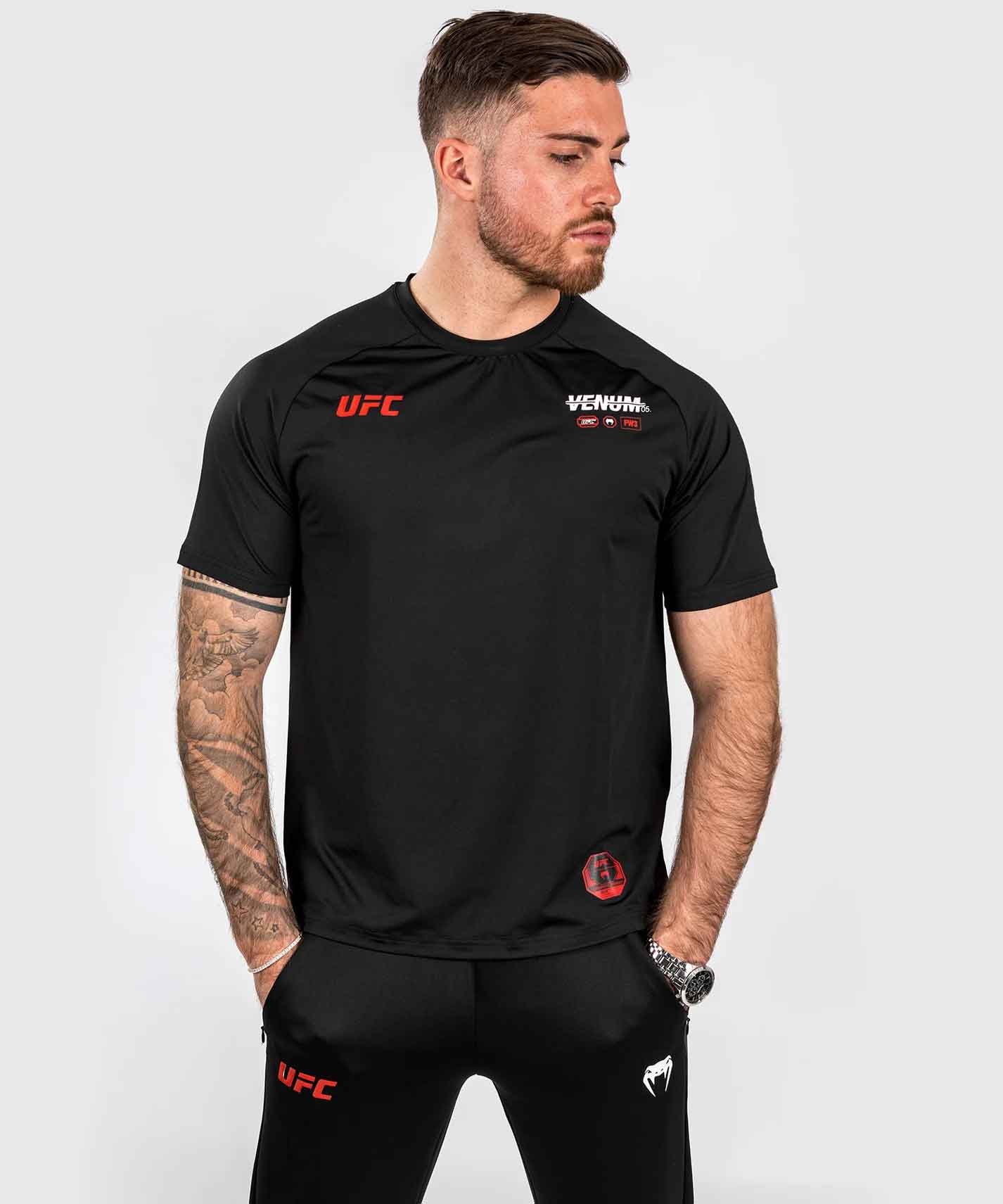 VENUM／ヴェナム　Tシャツ　　UFC Autenthic Adrenaline Fight Week By Venum Men's Dry Tech T-shirt／UFC オーセンティック アドレナリン ファイトウィーク by ヴェナム メンズ ドライテックTシャツ（黒）