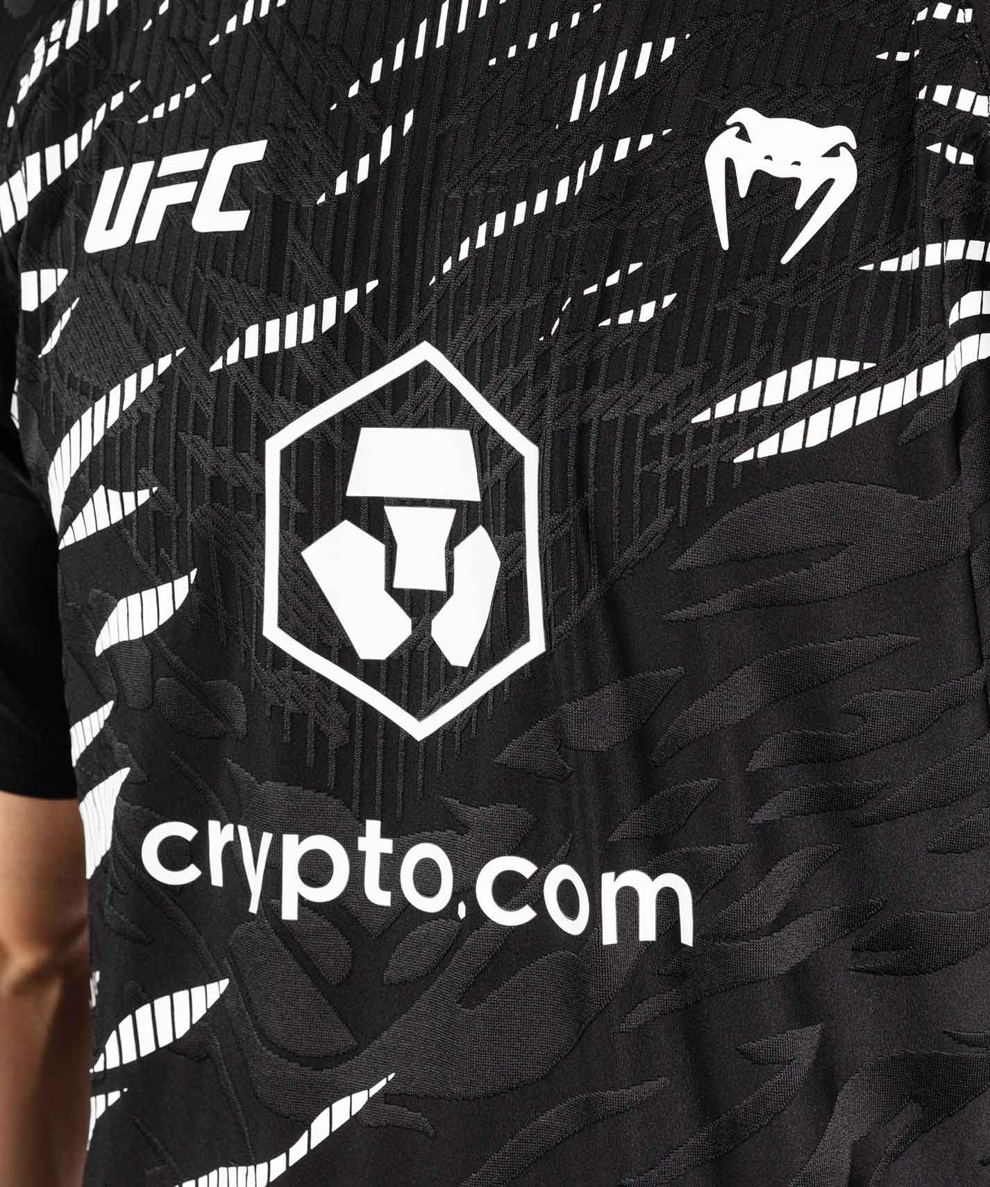 VENUM／ヴェナム　ジャージ（ユニフォーム）　　UFC Fusion by Venum Authentic Fight Night Men’s Walkout Jersey／UFC フュージョン by ヴェナム オーセンティック ファイトナイト メンズ ウォークアウト ジャージ（黒）