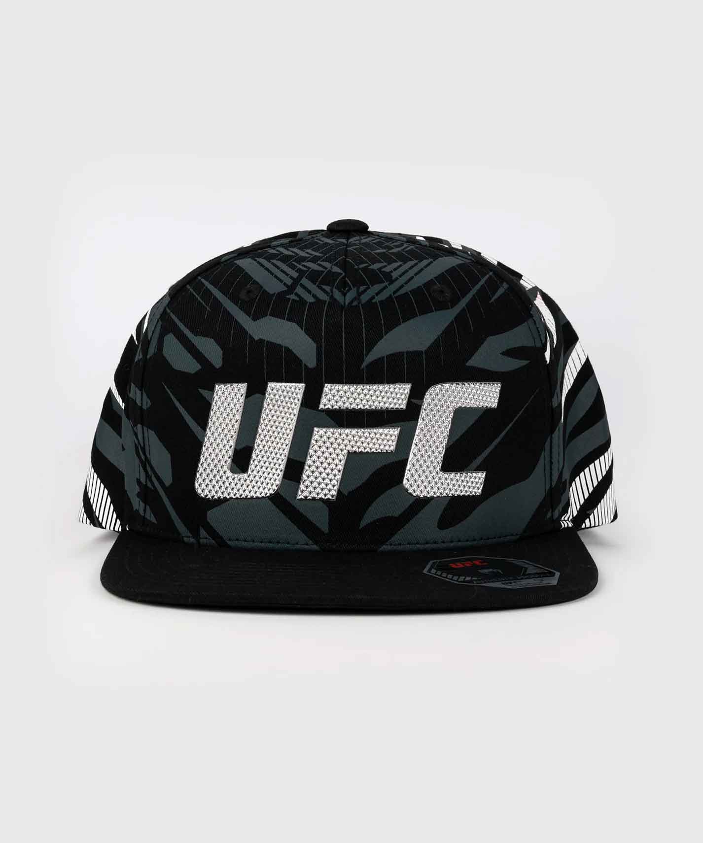 UFC Fusion by Venum Authentic Fight Night Sports Cap／UFC フュージョン by ヴェナム オーセンティック ファイトナイト スポーツキャップ（黒）