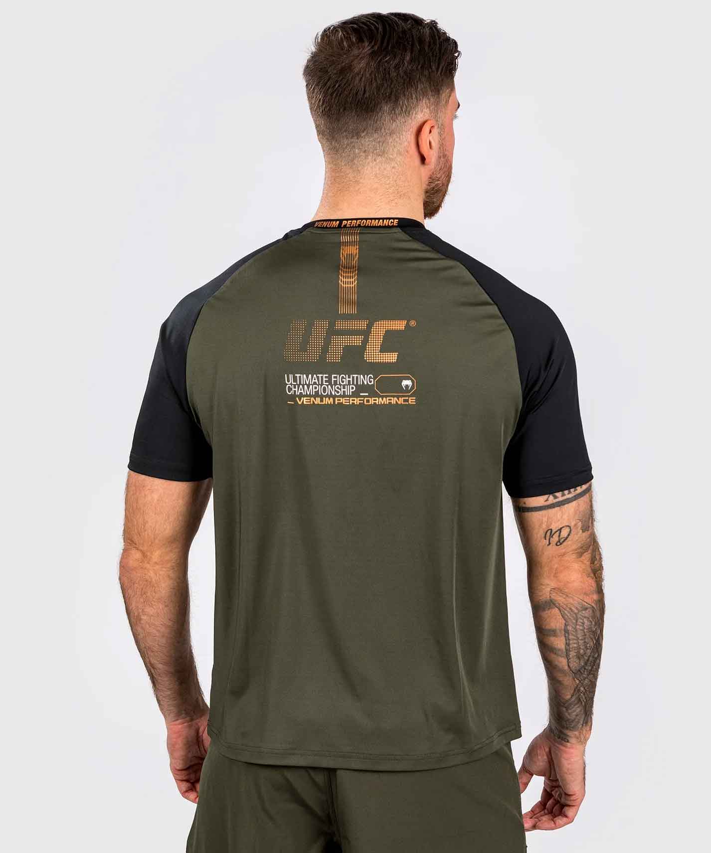 VENUM／ヴェナム　Tシャツ　　UFC Autenthic Adrenaline Fight Week By Venum Men's Dry Tech T-shirt／UFC オーセンティック アドレナリン ファイトウィーク by ヴェナム メンズ ドライテックTシャツ（カーキ）