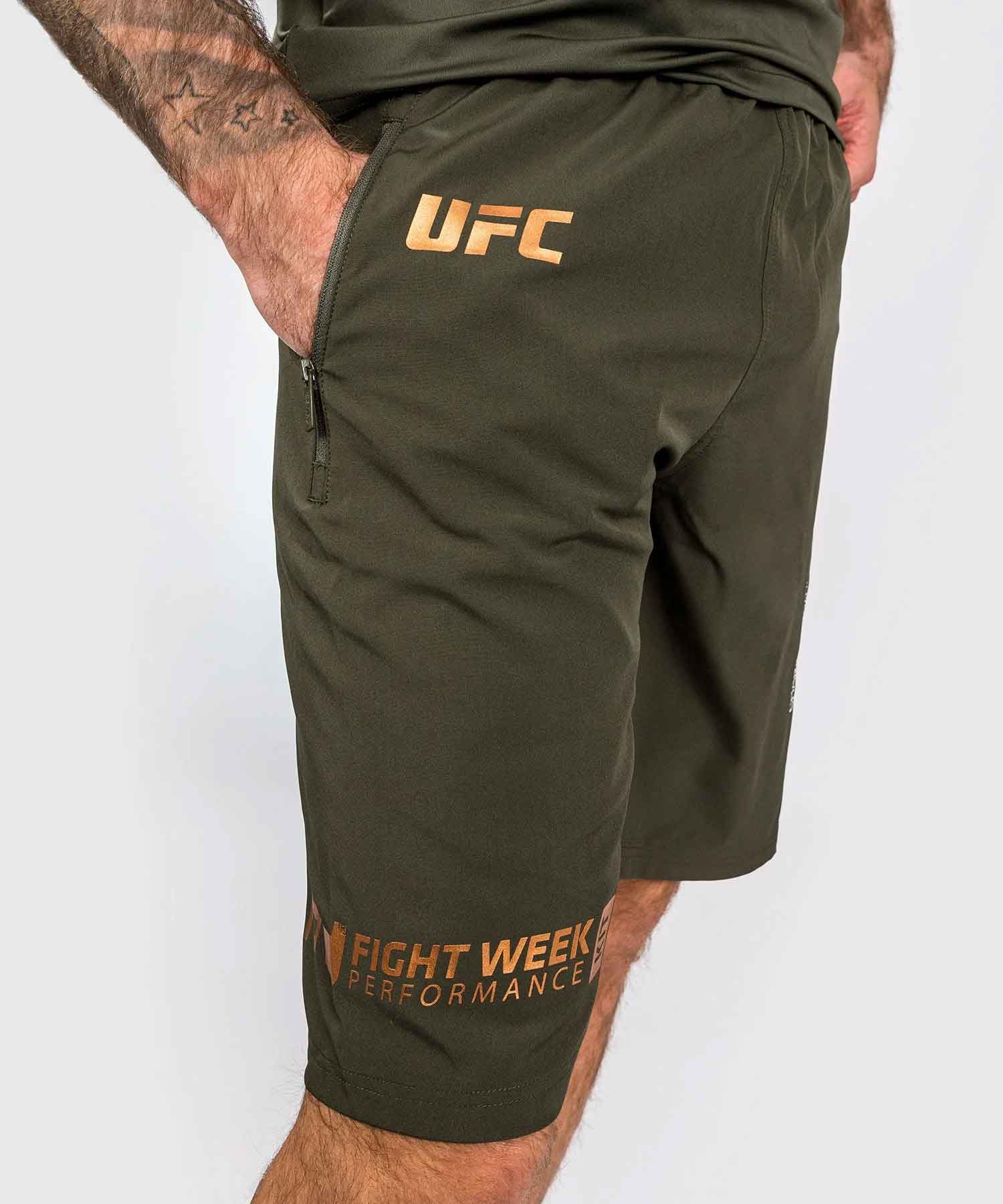 VENUM／ヴェナム　トレーニング・フィットネスショーツ　　UFC Autenthic Adrenaline Fight Week By Venum Men'S Training Short／UFC オーセンティック アドレナリン ファイトウィーク by ヴェナム メンズ トレーニングショーツ（カーキ）