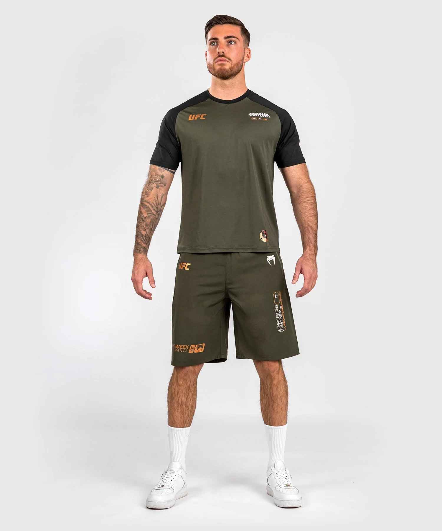 VENUM／ヴェナム　トレーニング・フィットネスショーツ　　UFC Autenthic Adrenaline Fight Week By Venum Men'S Training Short／UFC オーセンティック アドレナリン ファイトウィーク by ヴェナム メンズ トレーニングショーツ（カーキ）