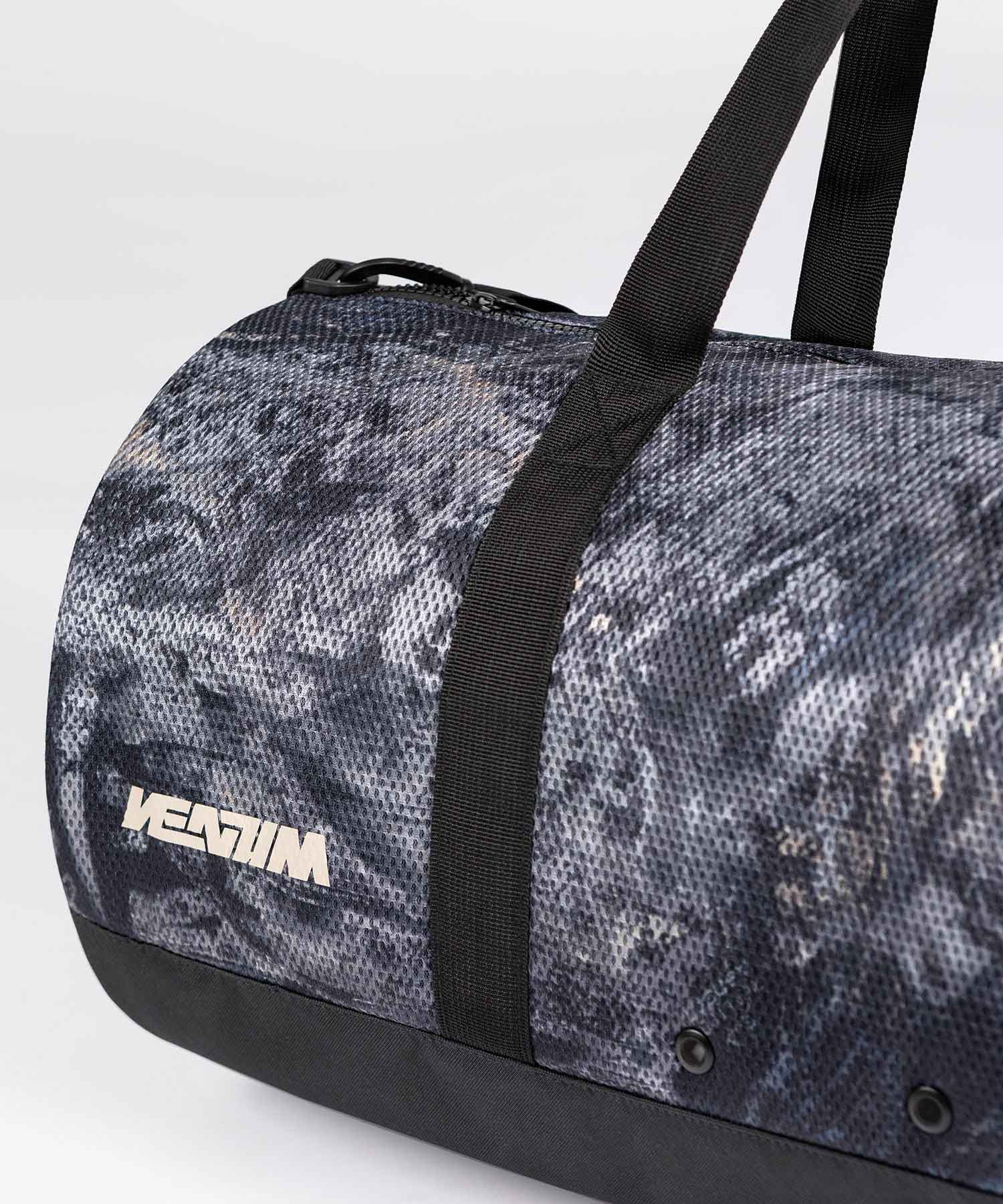 VENUM／ヴェナム　バッグ・バックパック　　Laser XT Realtree Duffle Bag／レーザー XT リアルツリー ダッフルバッグ（ダークグレーカモ）