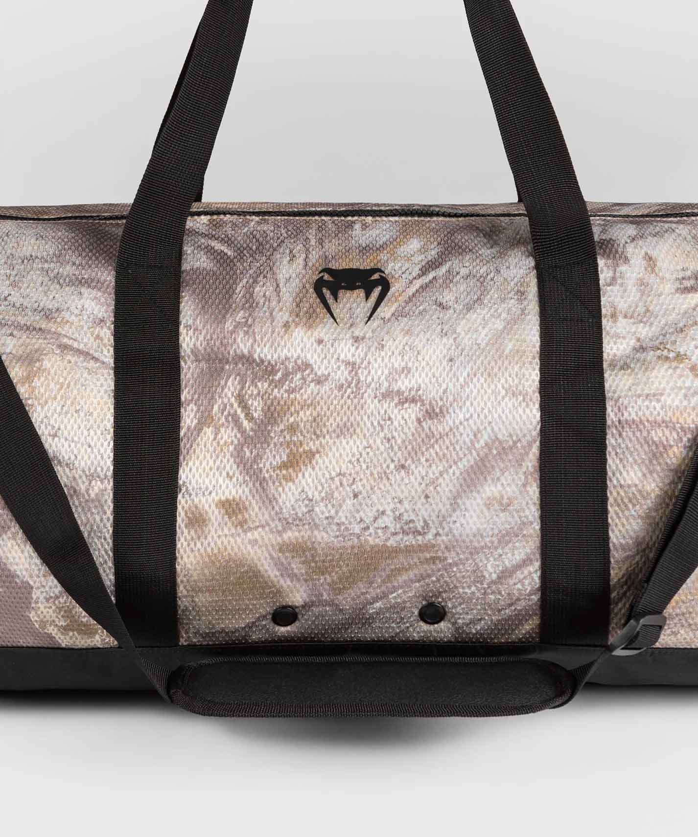 VENUM／ヴェナム　バッグ・バックパック　　Laser XT Realtree Duffle Bag／レーザー XT リアルツリー ダッフルバッグ（デザートカモ）