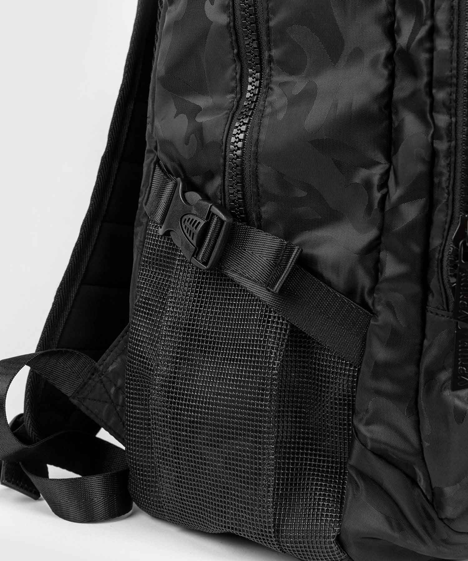 VENUM／ヴェナム　バッグ・バックパック　　CHALLENGER PRO EVO BACKPACK／チャレンジャー プロ エヴォ バックパック（マットブラックカモ）