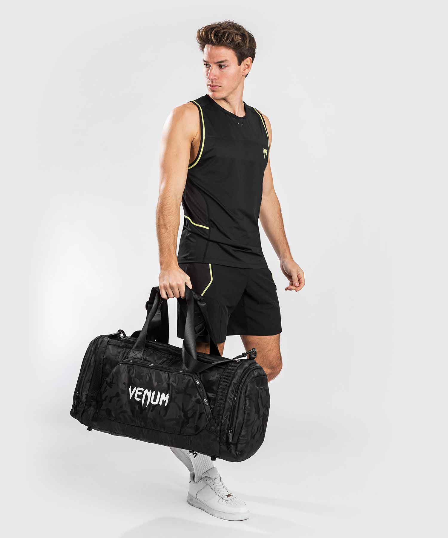 VENUM／ヴェナム　バッグ・バックパック　　TRAINER LITE EVO SPORTS BAGS／トレーナー ライト エヴォ スポーツバッグ（マットブラックカモ