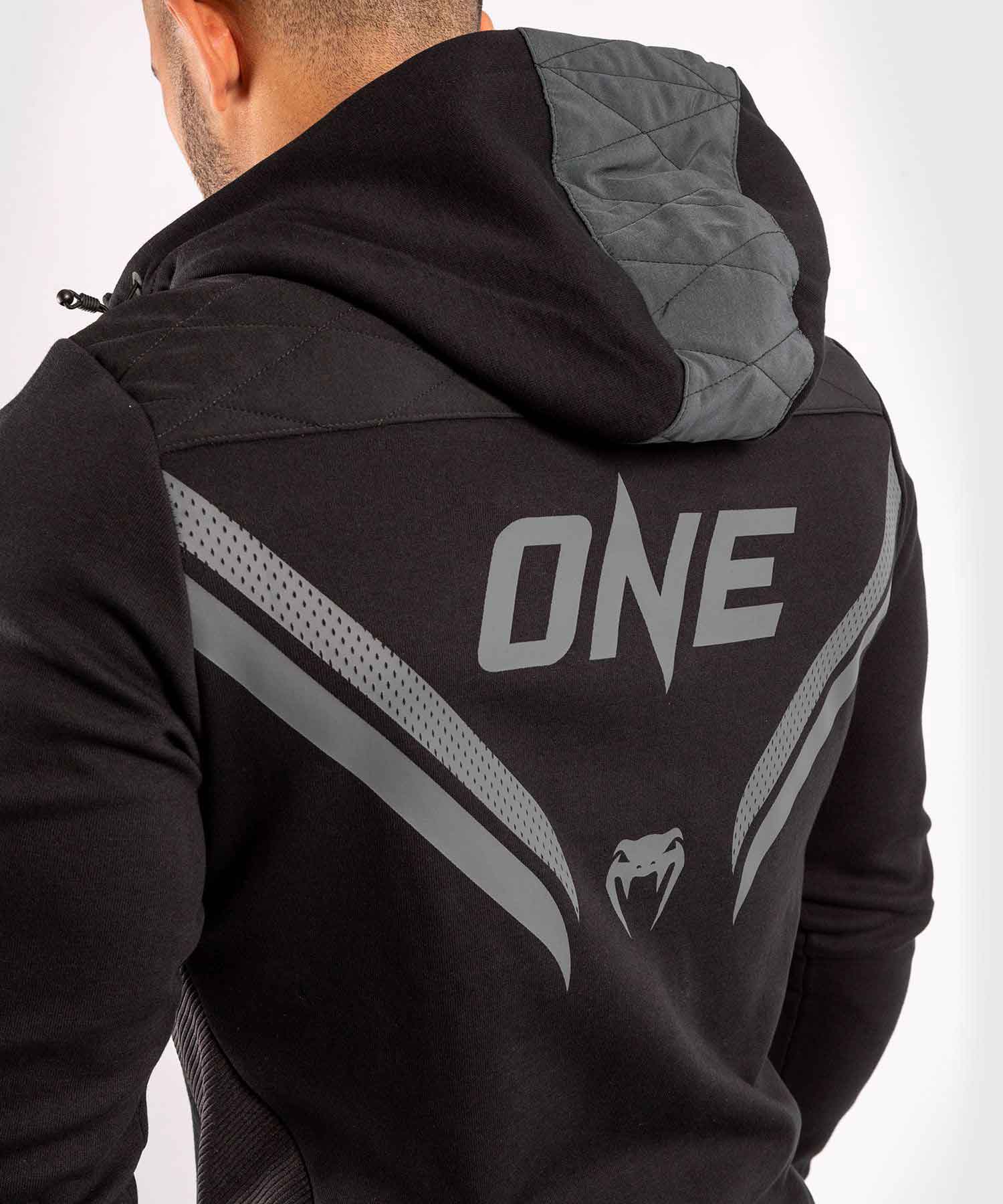 VENUM／ヴェナム　パーカー（フーディー）　　VENUM×ONE FC IMPACT HOODIE／VENUM×ONE FC インパクト フーディー（パーカー）黒／グレー