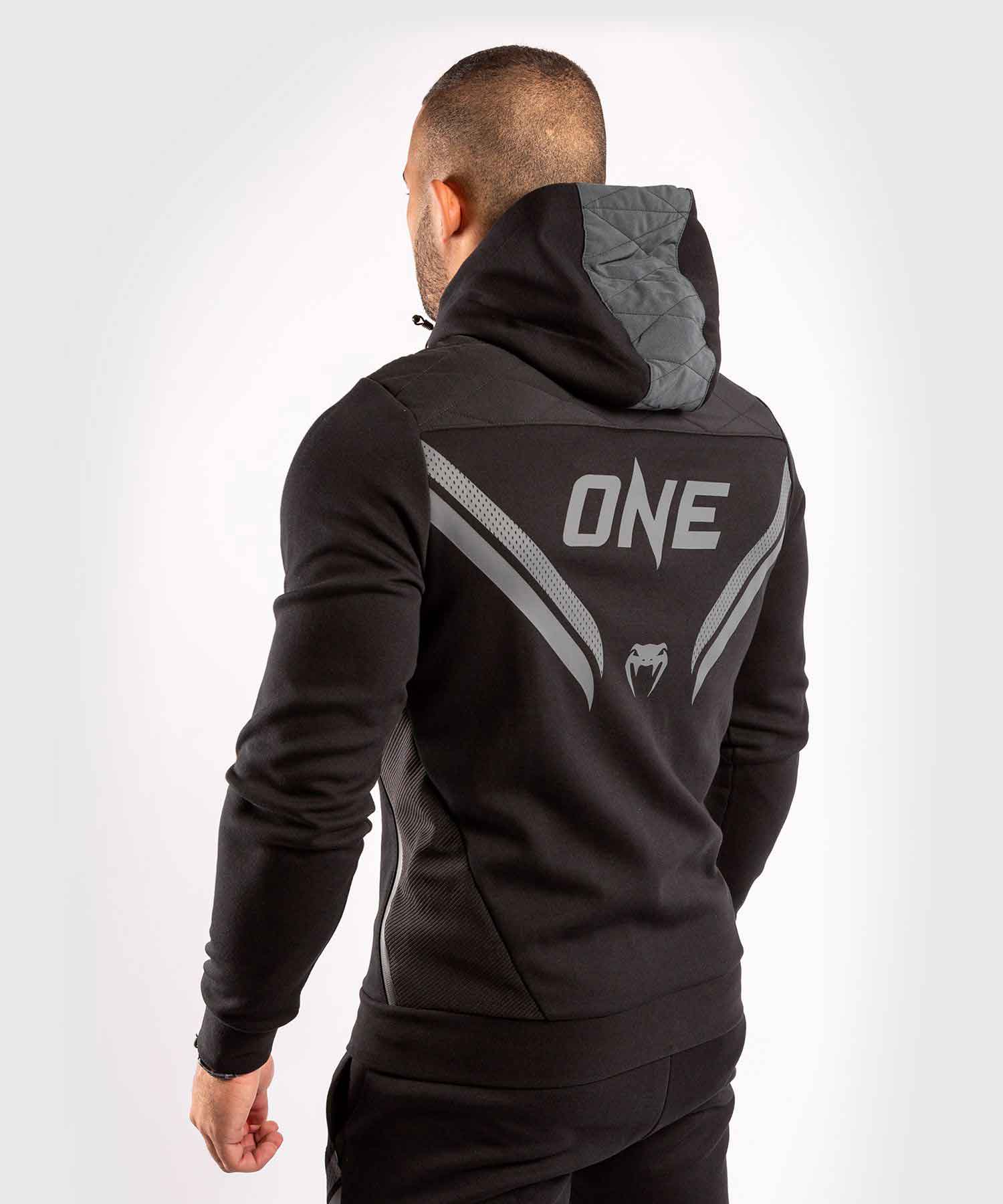 VENUM／ヴェナム　パーカー（フーディー）　　VENUM×ONE FC IMPACT HOODIE／VENUM×ONE FC インパクト フーディー（パーカー）黒／グレー