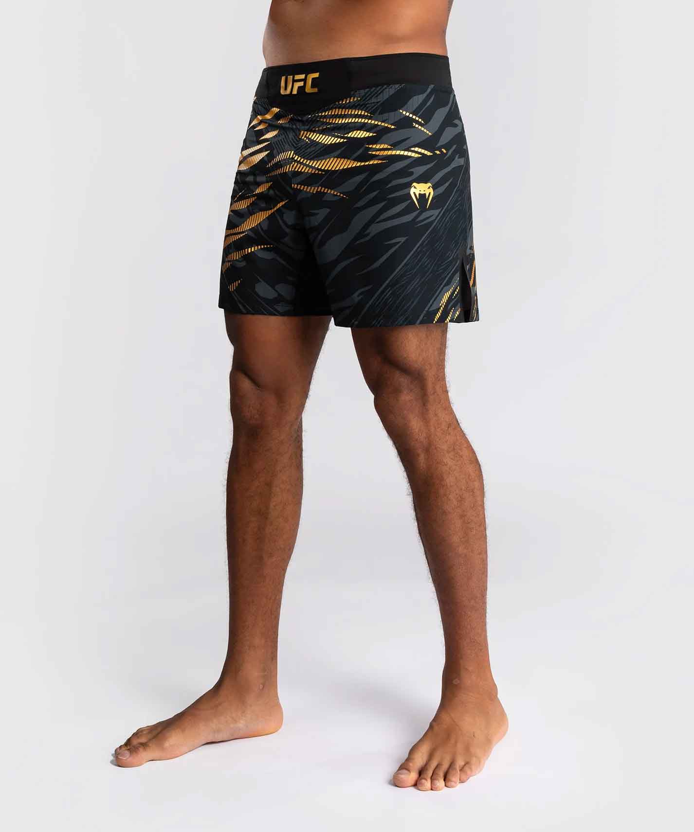 VENUM／ヴェナム　ファイトショーツ　　UFC Fusion by Venum Authentic Fight Night Men’s Fight Short Short Fit Champion／UFC フュージョン by ヴェナム オーセンティック ファイトナイト メンズ ファイトショーツ ショートフィット（チャンピオン）