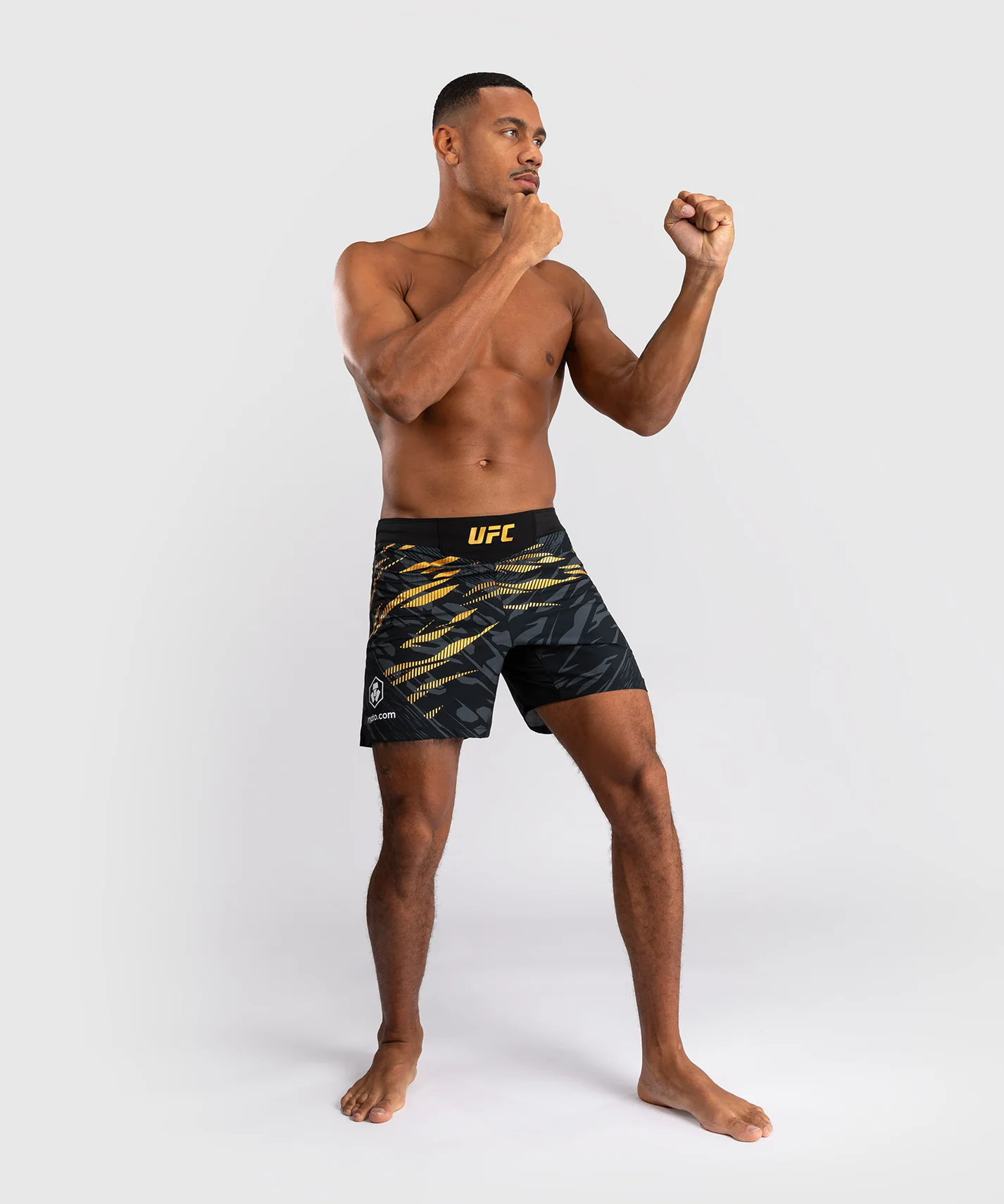 VENUM／ヴェナム　ファイトショーツ　　UFC Fusion by Venum Authentic Fight Night Men’s Fight Short Short Fit Champion／UFC フュージョン by ヴェナム オーセンティック ファイトナイト メンズ ファイトショーツ ショートフィット（チャンピオン）