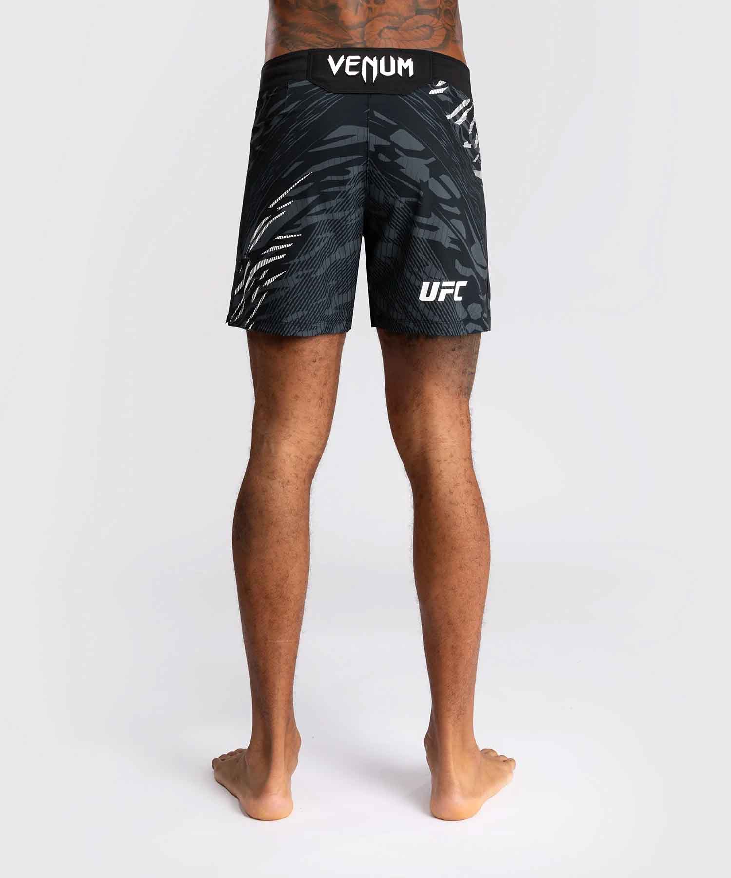 VENUM／ヴェナム　ファイトショーツ　　UFC Fusion by Venum Authentic Fight Night Men’s Fight Short Short Fit／UFC フュージョン by ヴェナム オーセンティック ファイトナイト メンズ ファイトショーツ ショートフィット（黒）