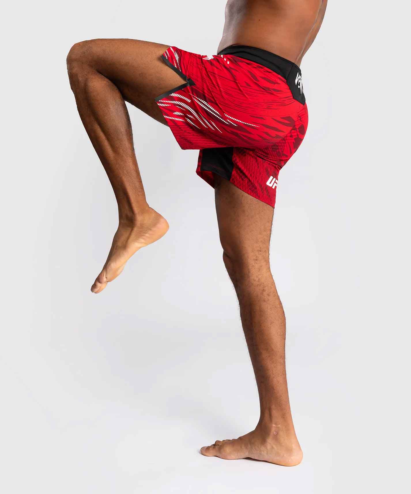 VENUM／ヴェナム　ファイトショーツ　　UFC Fusion by Venum Authentic Fight Night Men’s Fight Short Short Fit／UFC フュージョン by ヴェナム オーセンティック ファイトナイト メンズ ファイトショーツ ショートフィット（レッド）