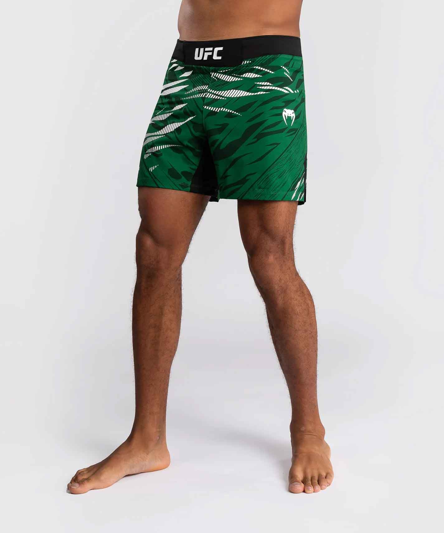 VENUM／ヴェナム　ファイトショーツ　　UFC Fusion by Venum Authentic Fight Night Men’s Fight Short Short Fit／UFC フュージョン by ヴェナム オーセンティック ファイトナイト メンズ ファイトショーツ ショートフィット（グリーン）